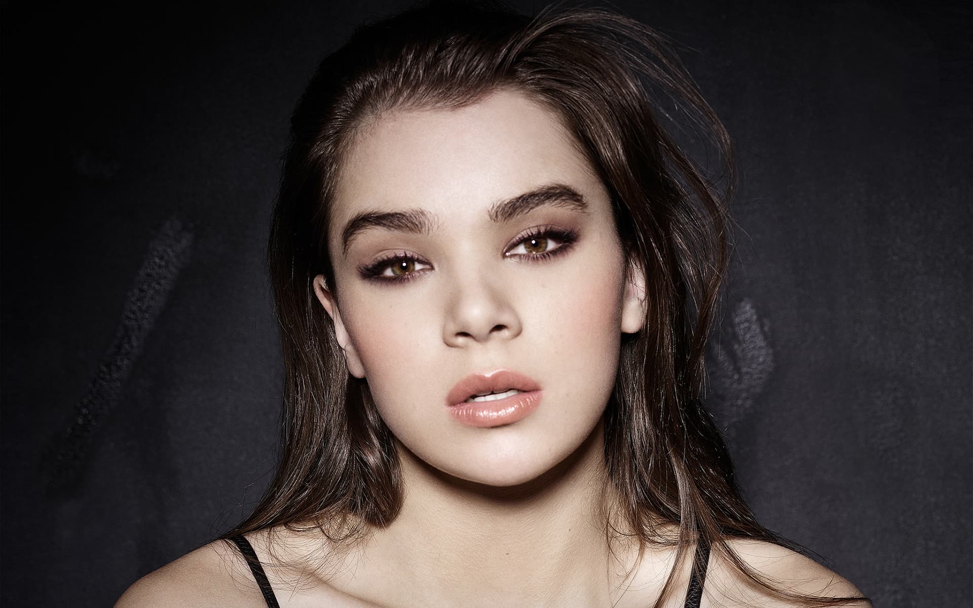 Hailee Steinfeld wallpaper High Quality Resolution Download