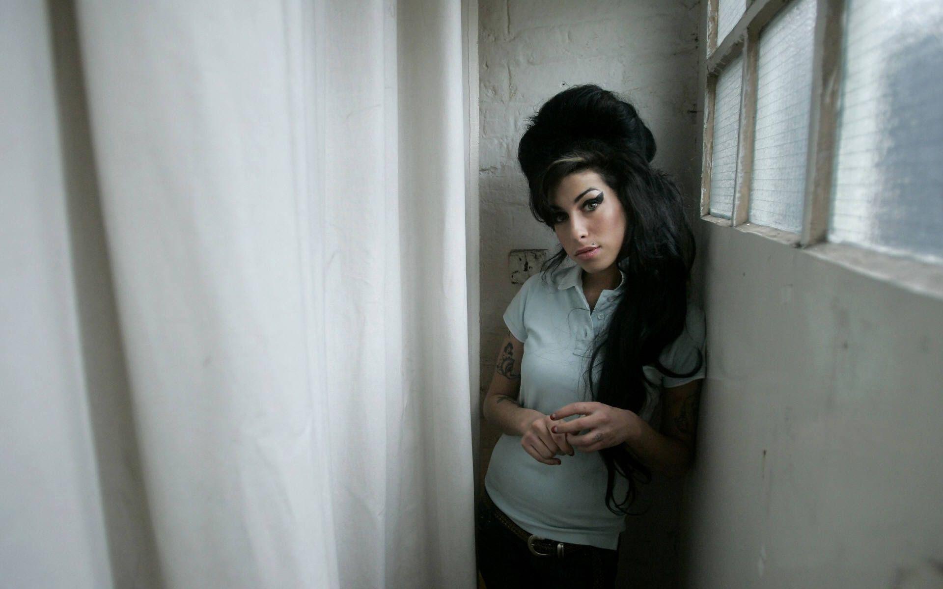 Amy Winehouse 010 wallpaper Winehouse. Girls