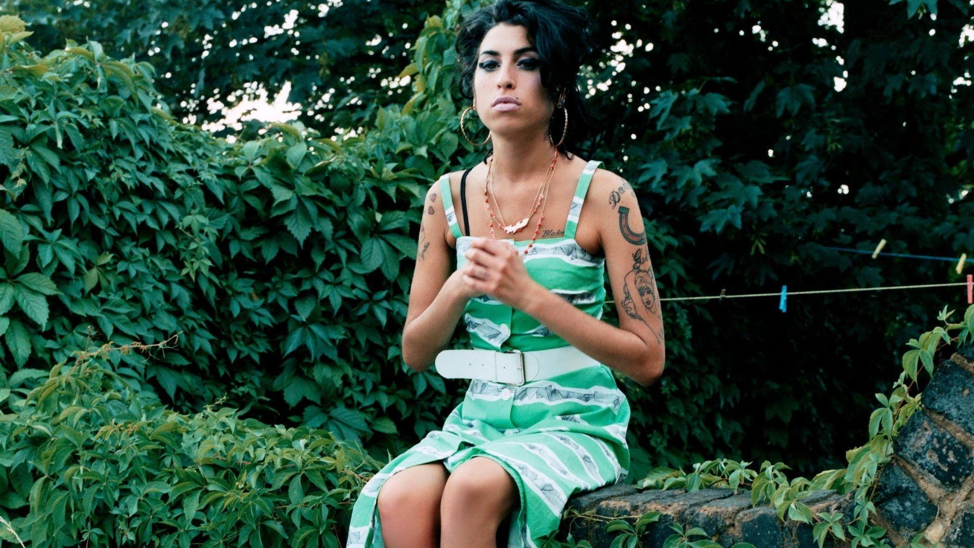 Amy Winehouse Wallpapers Wallpaper Cave