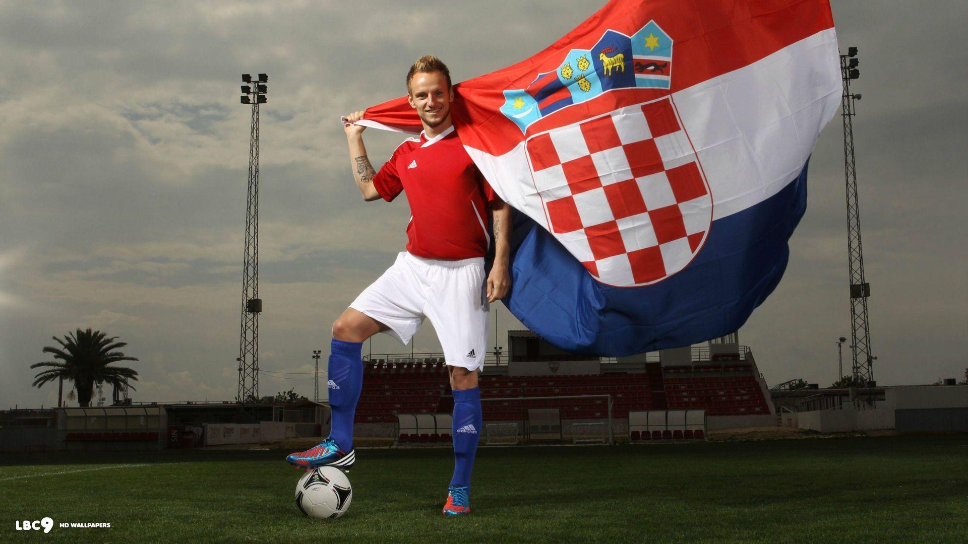 Ivan Rakitic Opens Up About Future with Barcelona, Croatia National Team -  Total Croatia