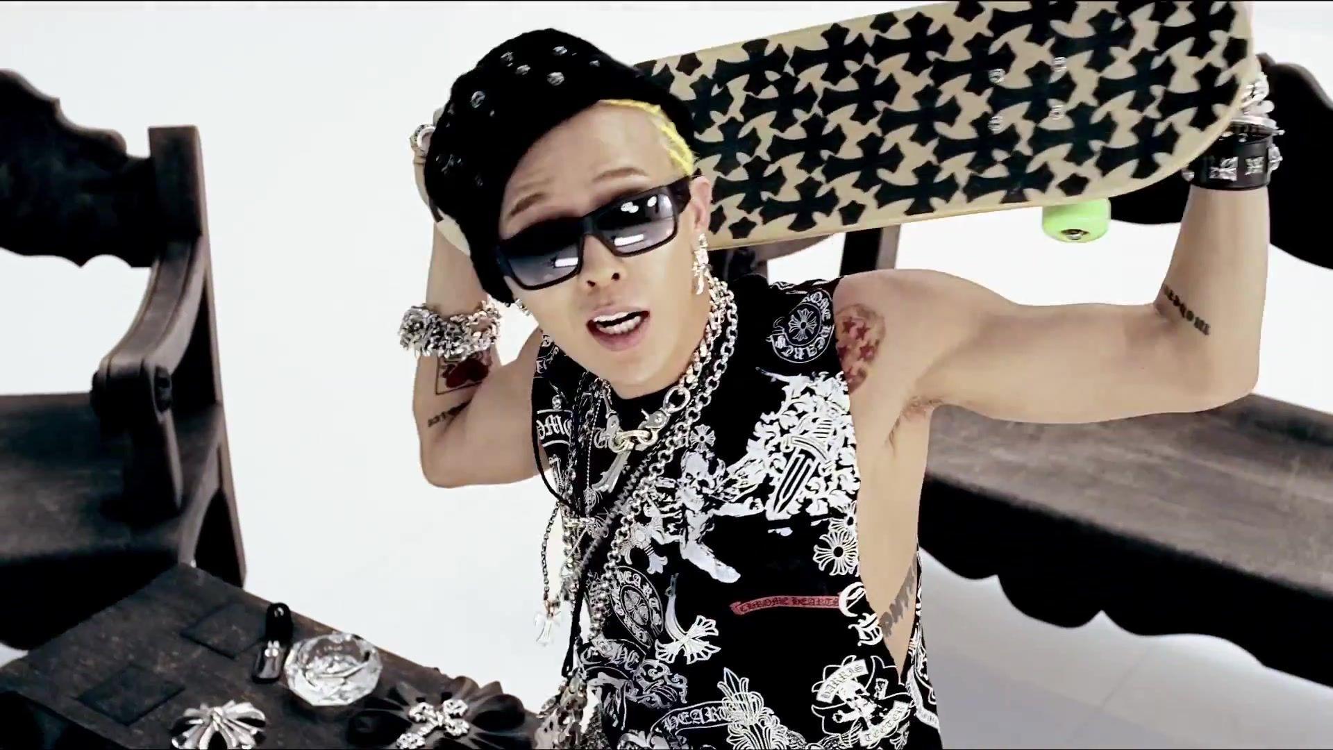 Moving Society: Download GDragon Wallpaper for Android