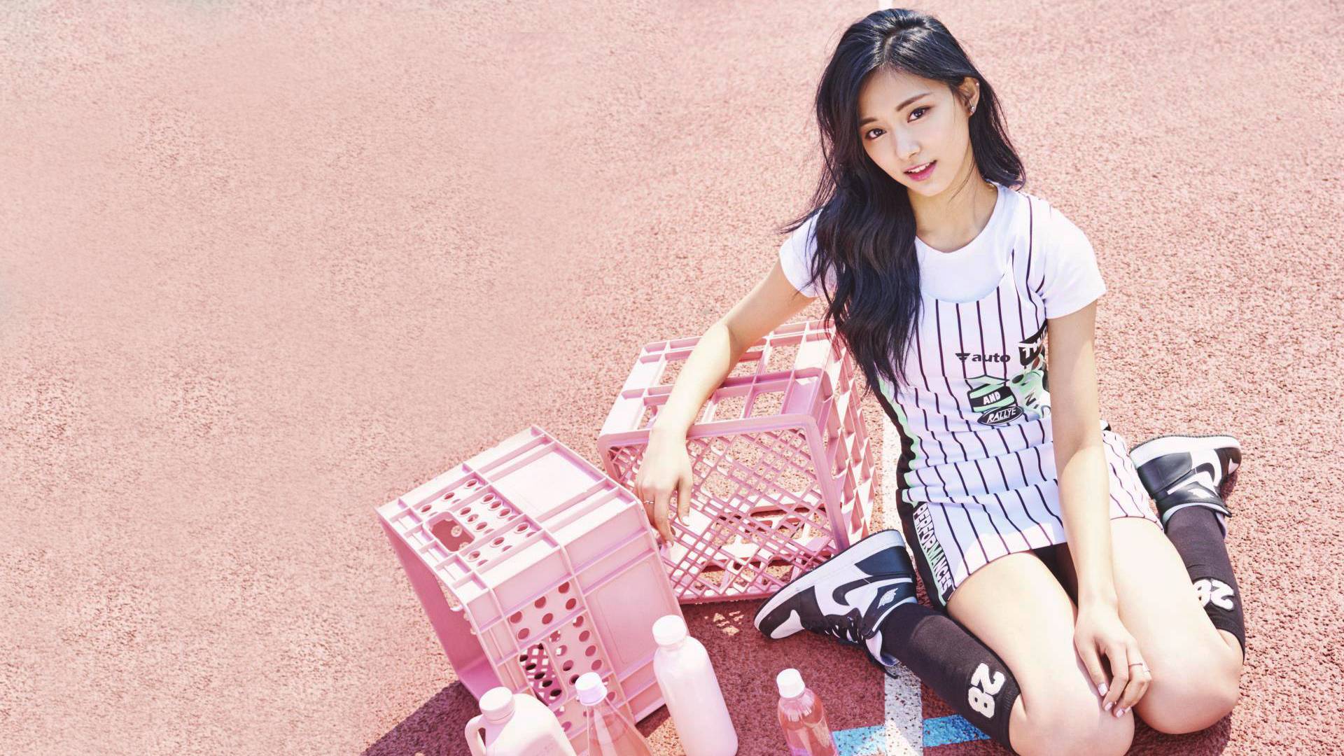 Tzuyu (Chou Tzu Yu) Wallpaper