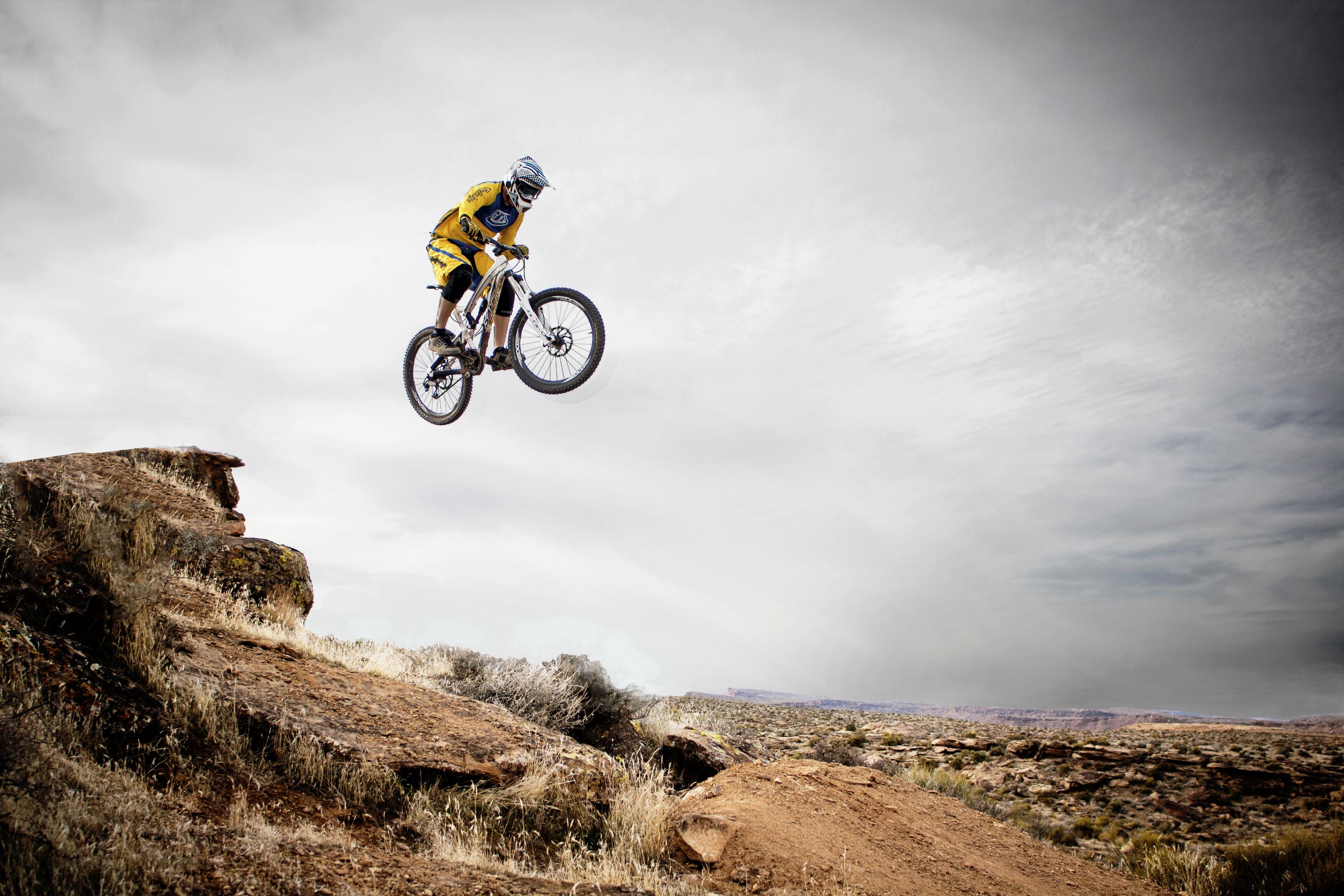Mountain biking in Utah 4k Ultra HD Wallpaper. Background Image