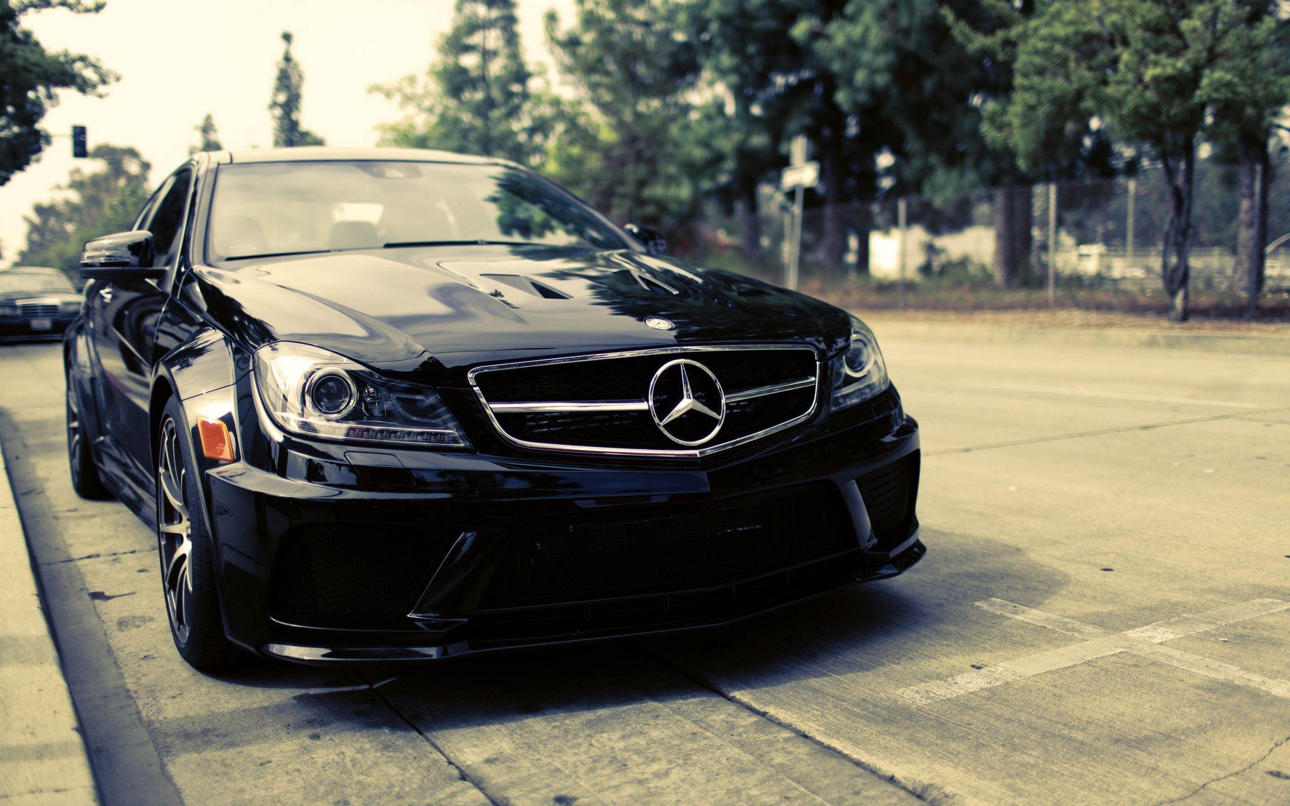 Black Mercedes luxury car wallpaperx1600