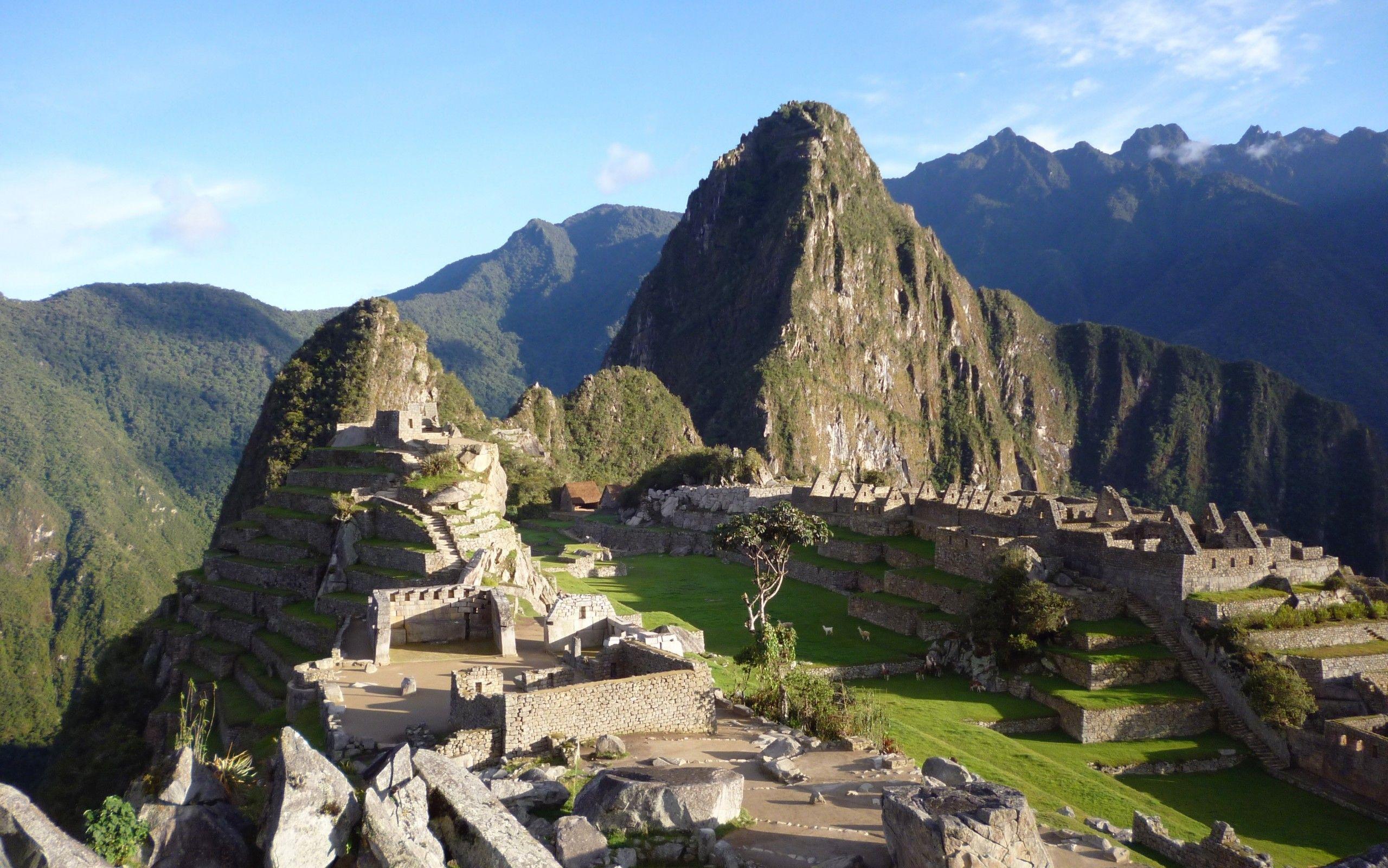 Download 2560x1600 Machu Picchu, Peru, Mountain, Monuments