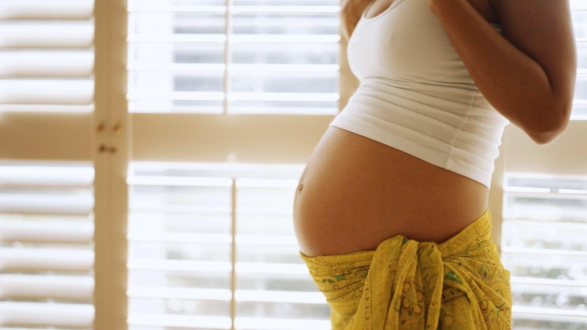 Belly, Window, Mike, Chest, Woman, Pregnant, Girl