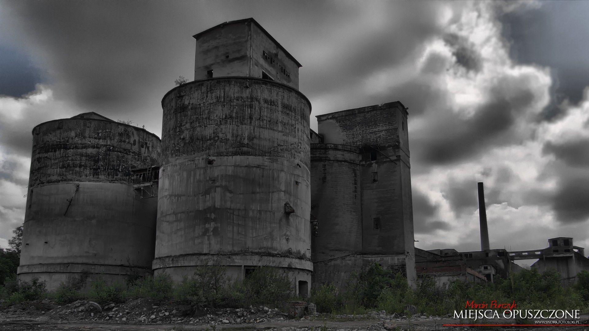 ruins, buildings, urbex jaworzno Wallpaper / WallpaperJam.com