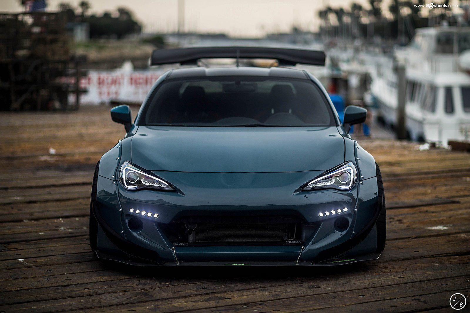 Showing posts & media for Rocket bunny iphone wallpapers
