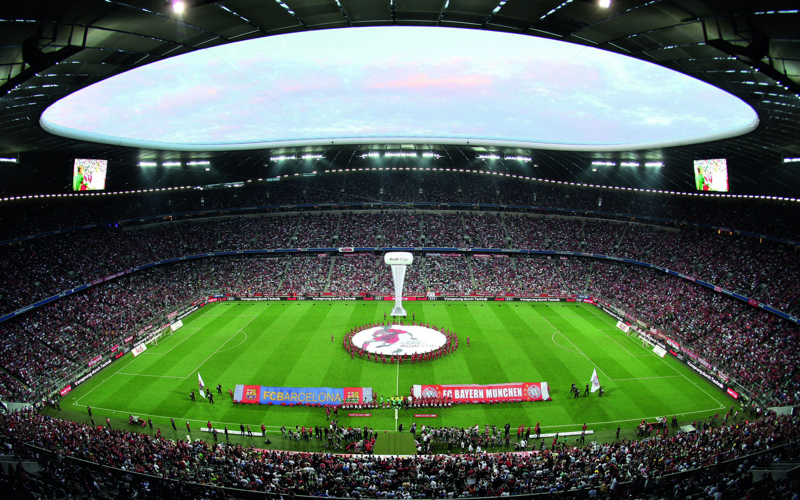 Field, Fc Bayern, Game, The Allianz Arena, Fc Barcelona