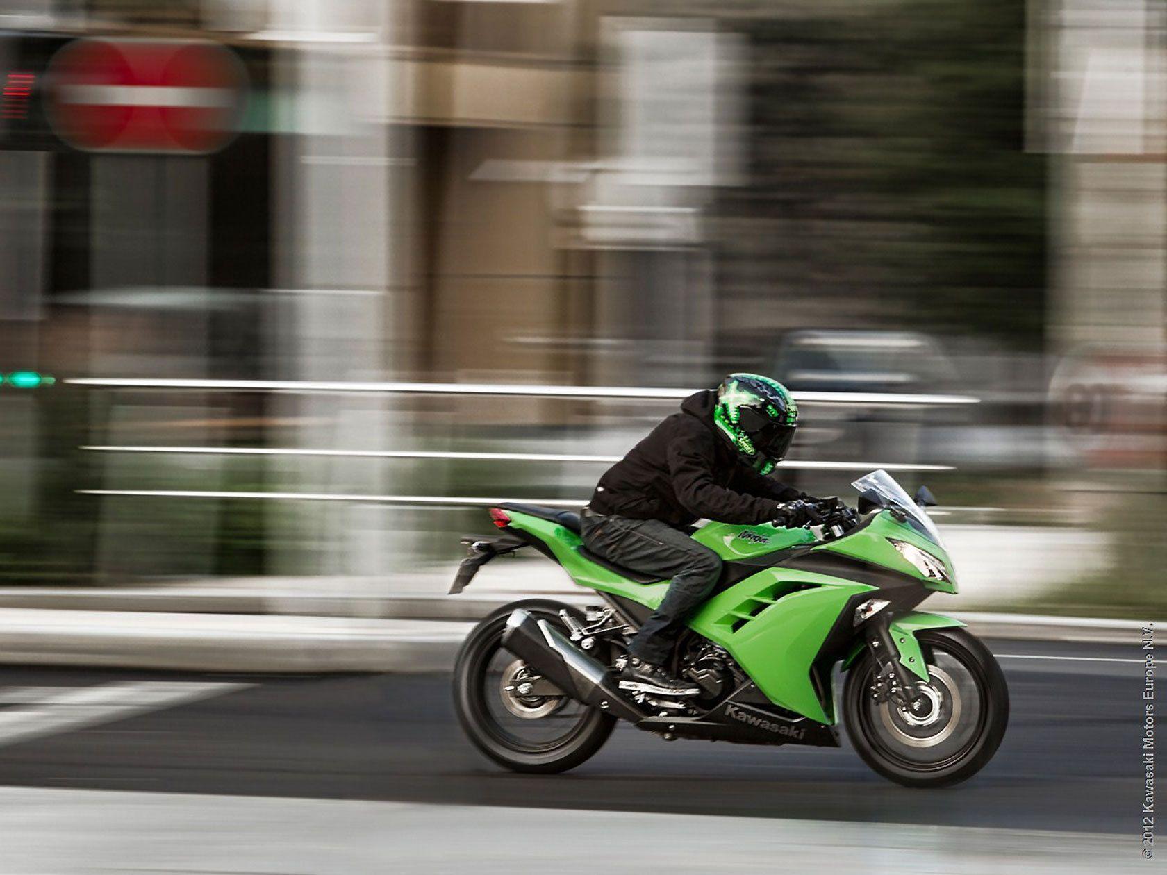 Fast bike Kawasaki Ninja 300 wallpaper and image