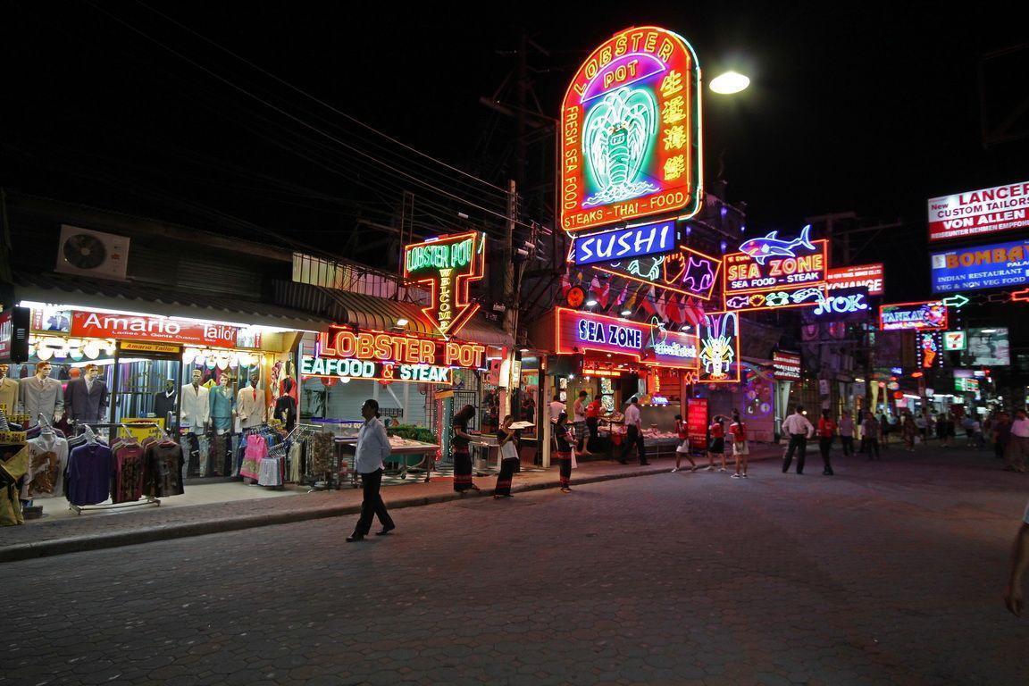 Pattaya Walking Street Picture