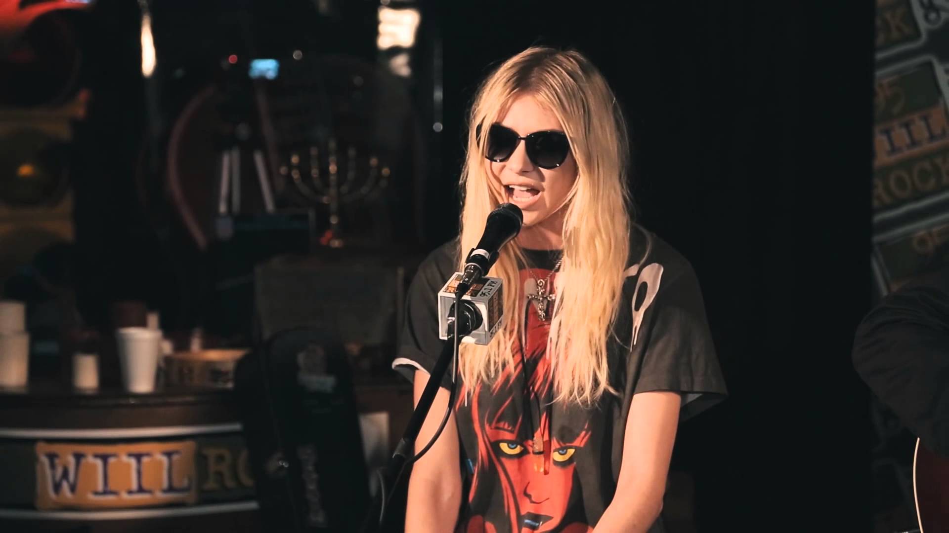 The Pretty Reckless Me Wanna Die & Going to Hell acoustic