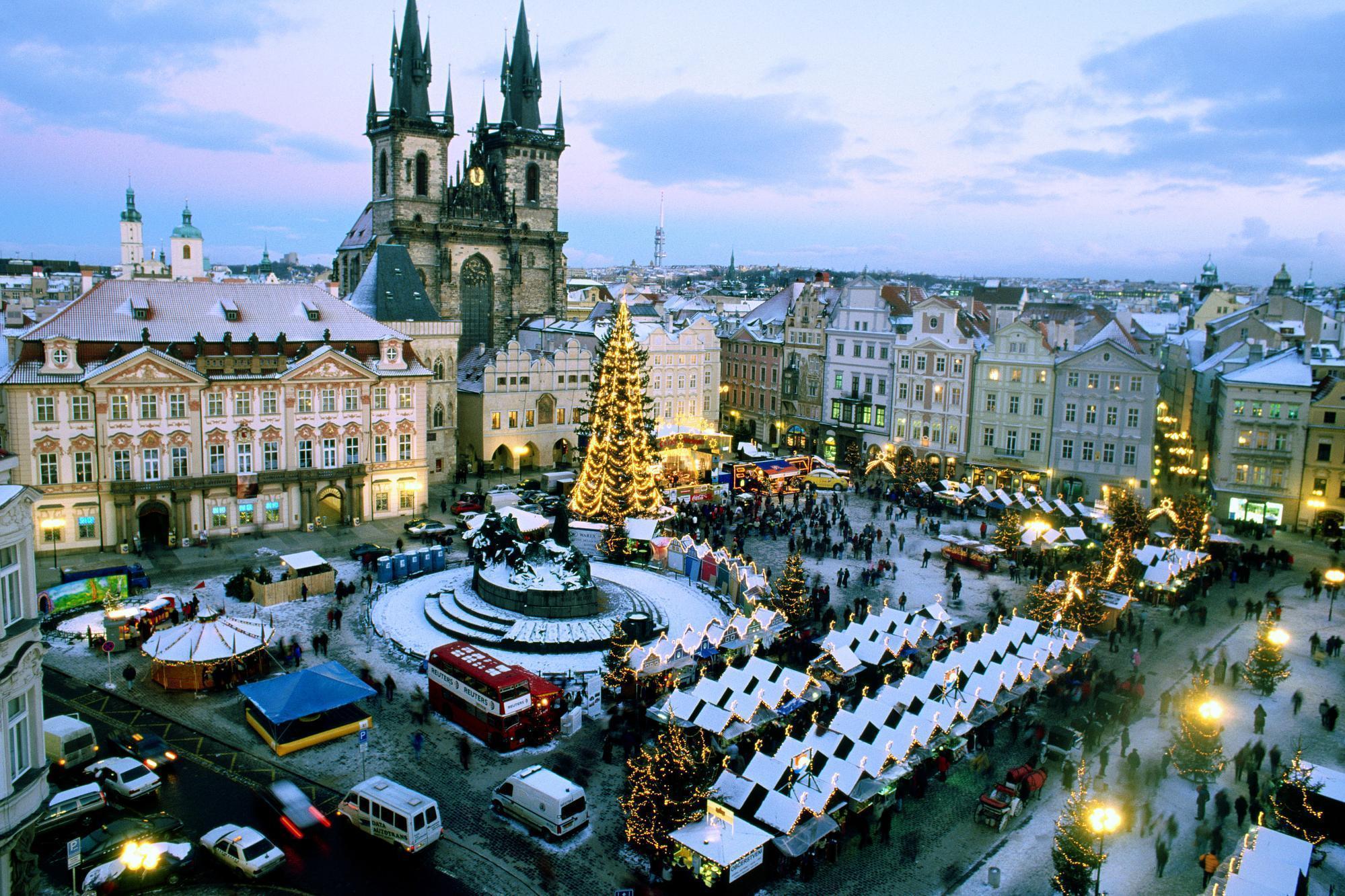 Towns wallpapers/Christmas Market, Old Town Square, Prague, Czech