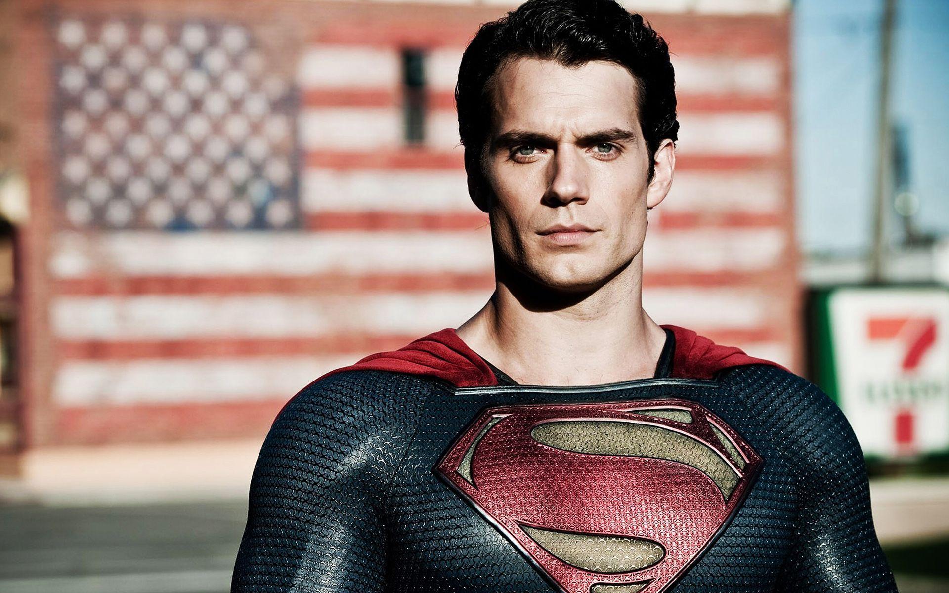 Download Henry Cavill Superman Photo Wallpaper