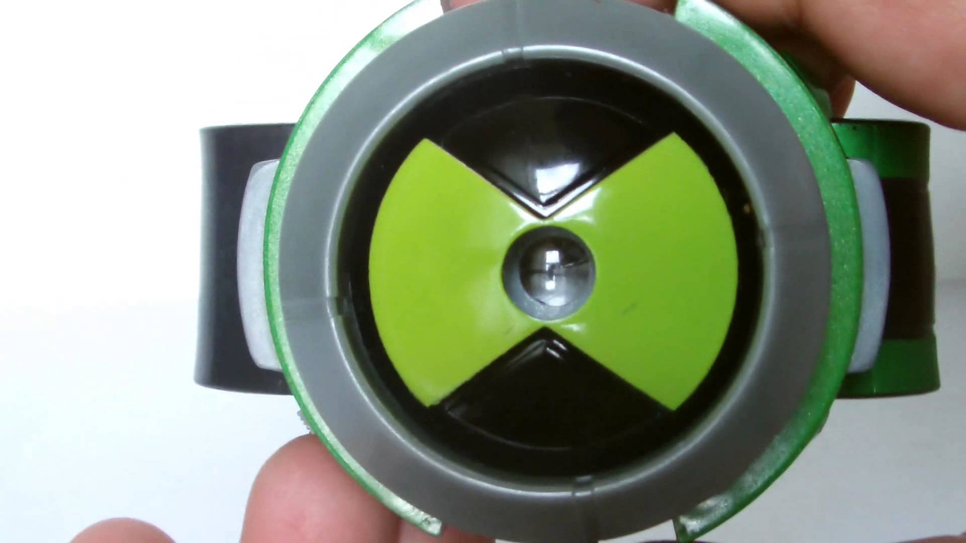 Ben 10 Alien Force Omnitrix Illumintator Projector Watch Toy HD