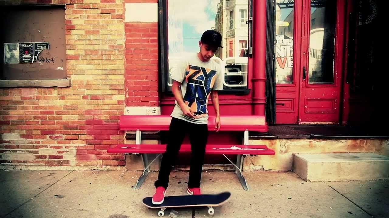 Chaz Ortiz in Chicago: THE ZOO YORK POST