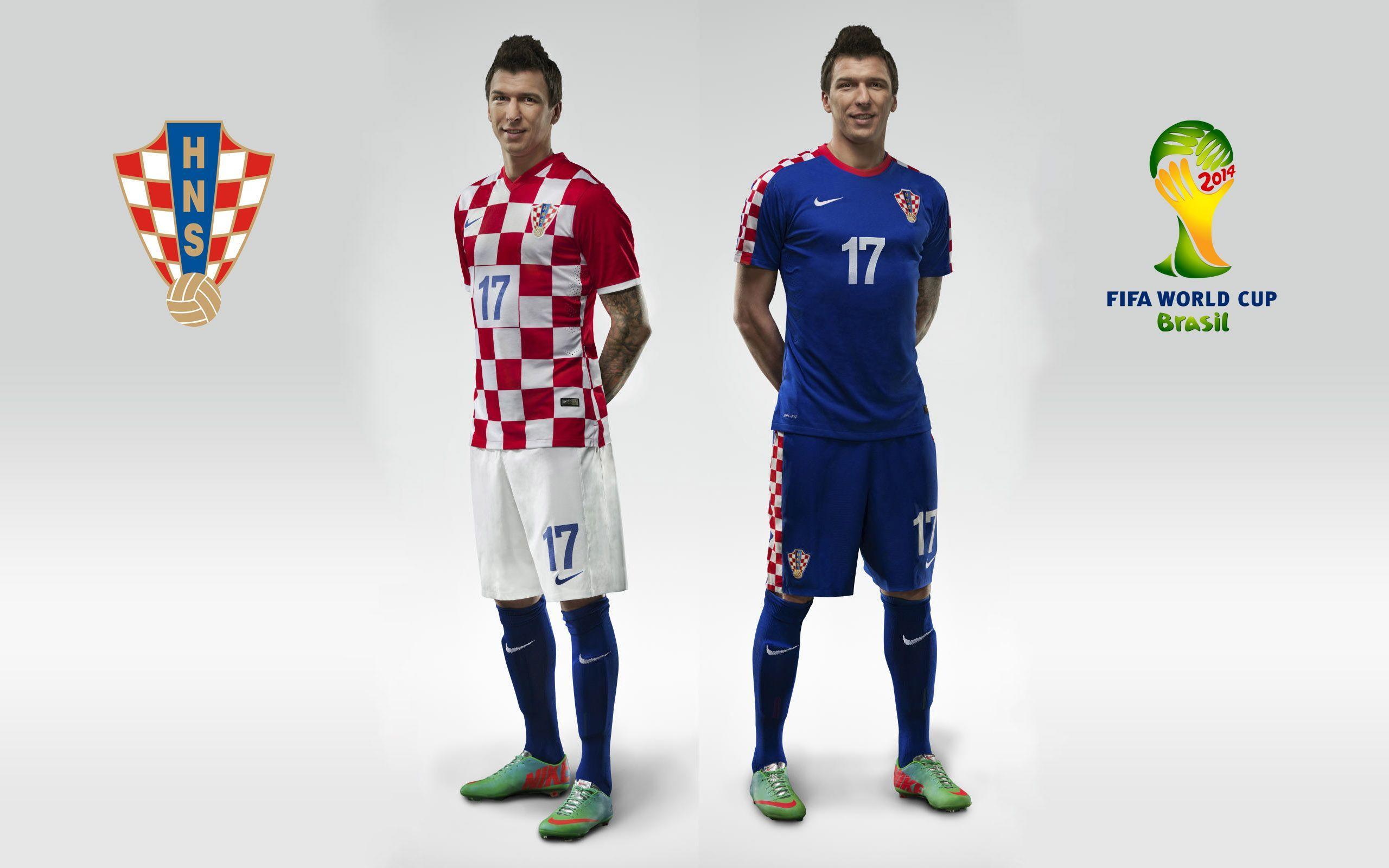 Download 2560x1600 Mario Mandzukic Croatia 2014 World Cup Kit