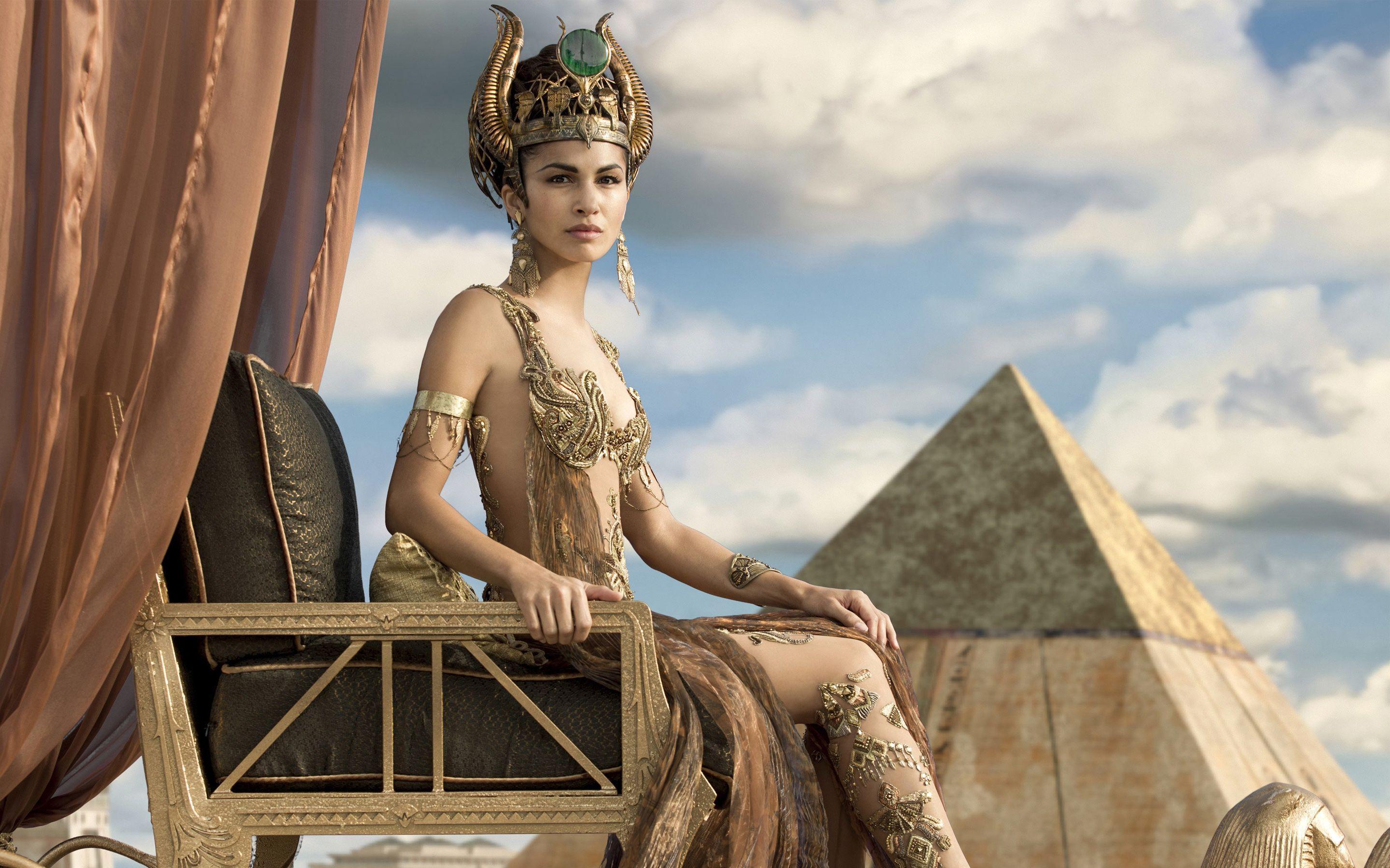 Elodie Yung as Hathor Gods of Egypt Wallpaper