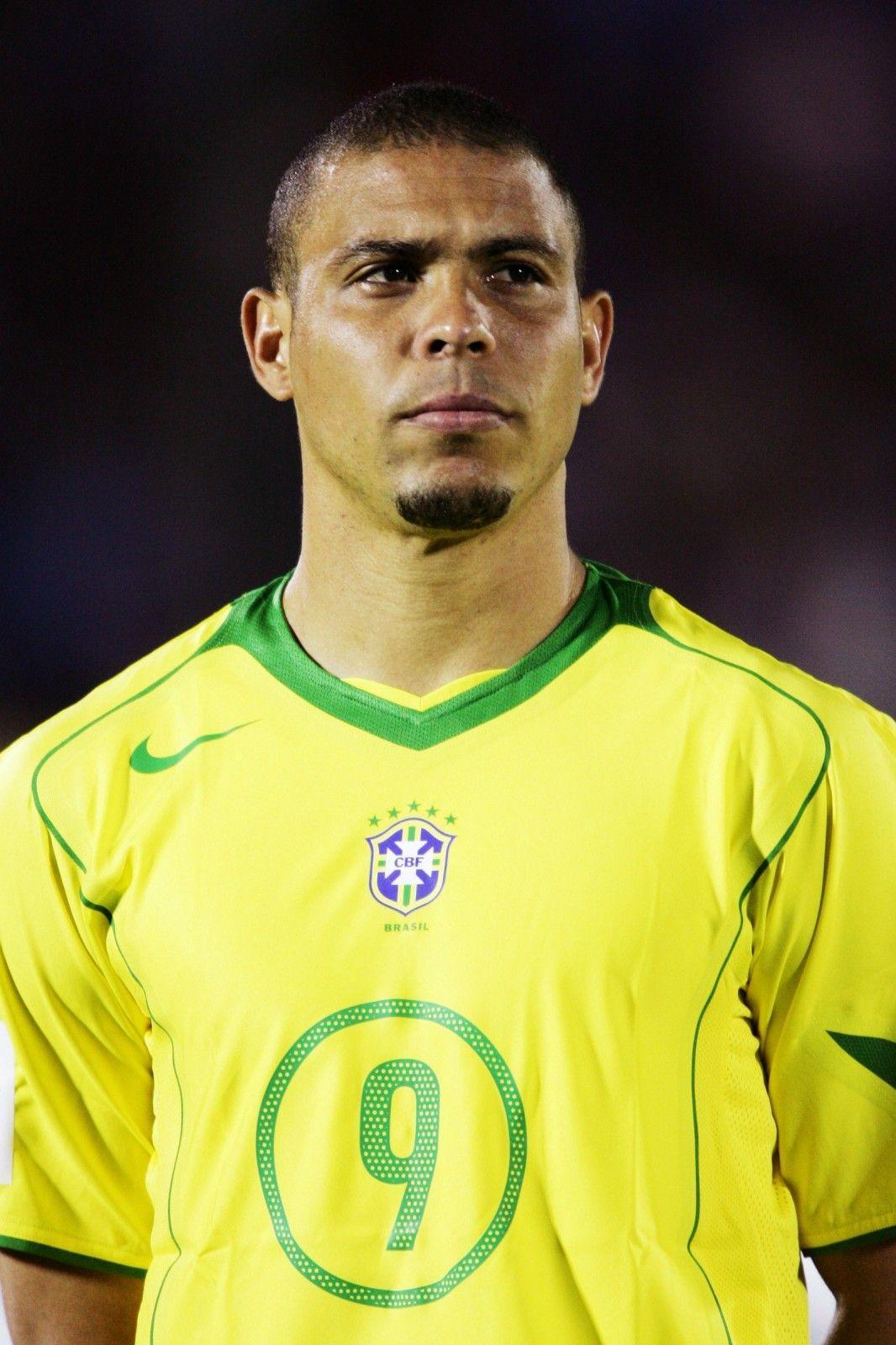 Ronaldo Brazilian Soccer Player Picture to