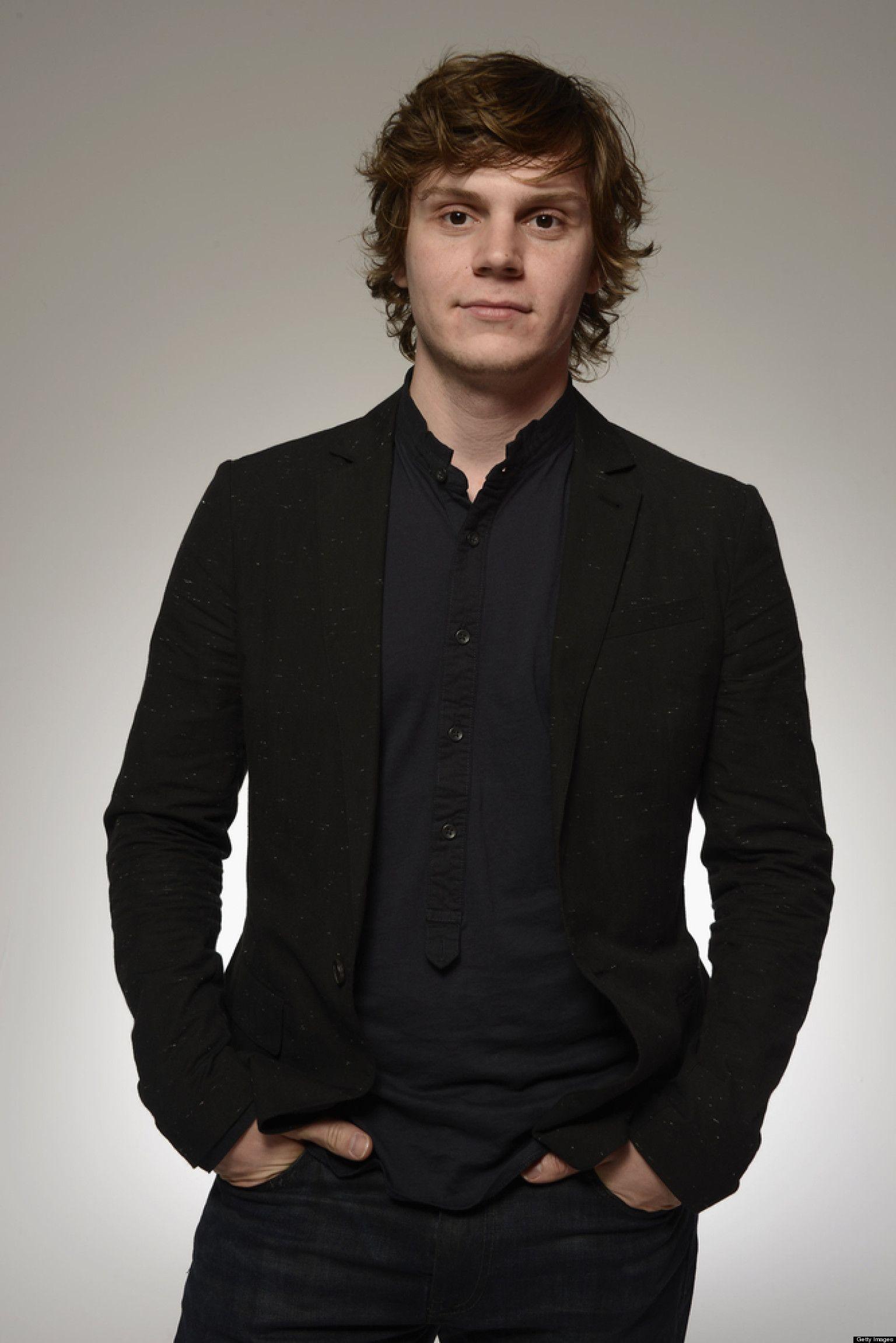 Evan Peters Joins American Horror Story Hotel  Heres Who Hes Probably  Going To Play