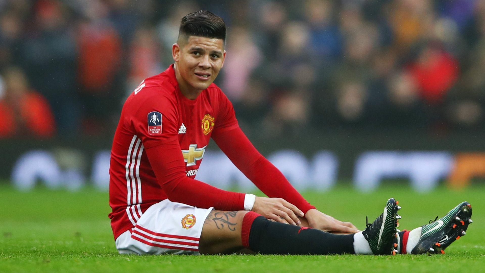 Football. Jose Mourinho fearful over Marcos Rojo injury