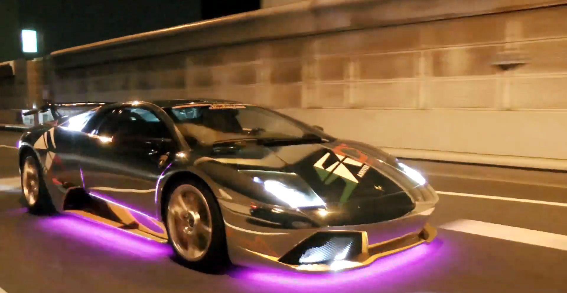 Черный tron Lamborghini Aventador