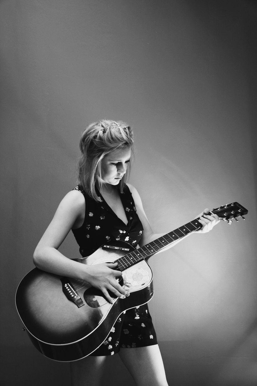 Girl With Guitar Wallpaper HD Download