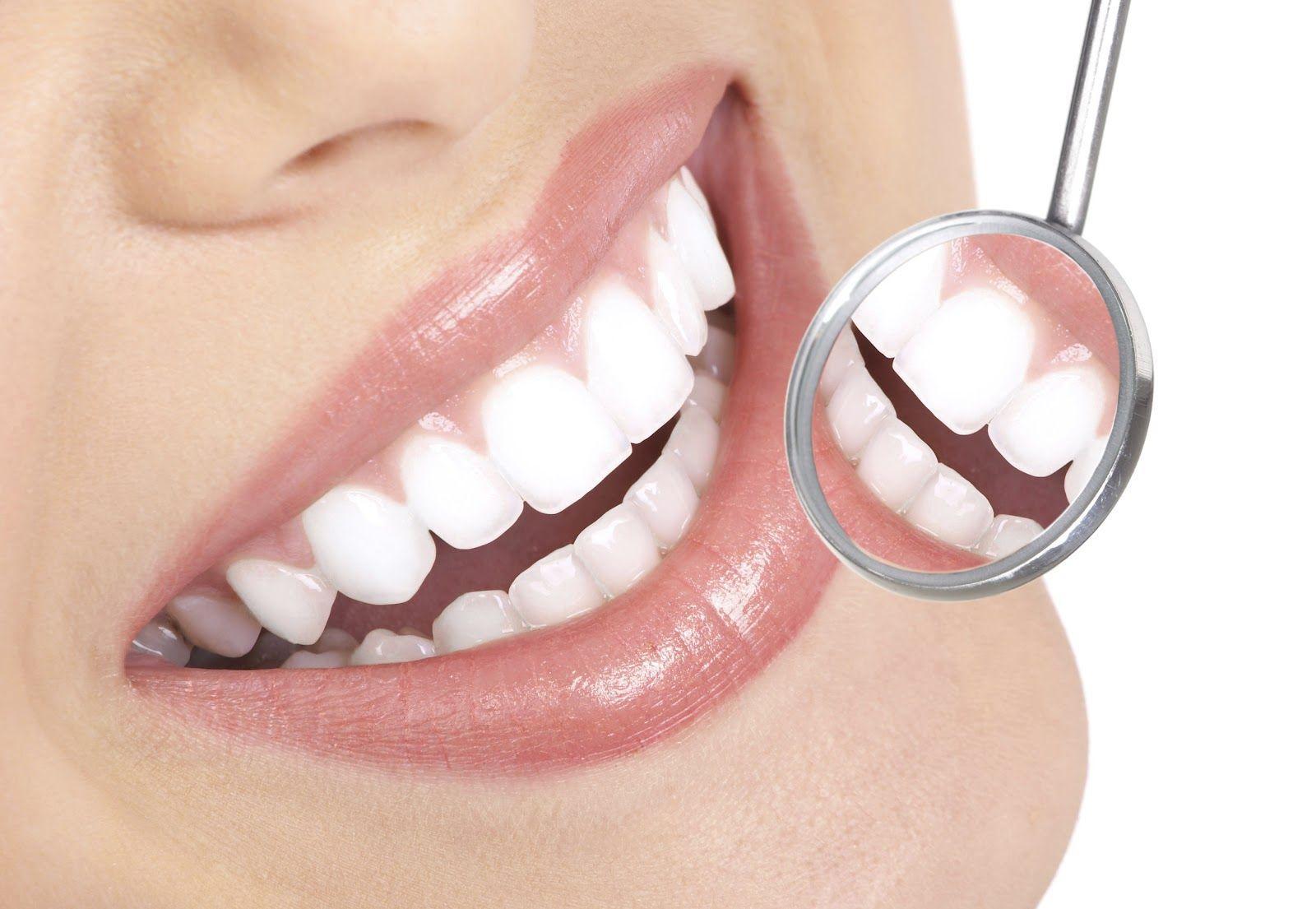 Dentist Smile Wallpaper HD Background