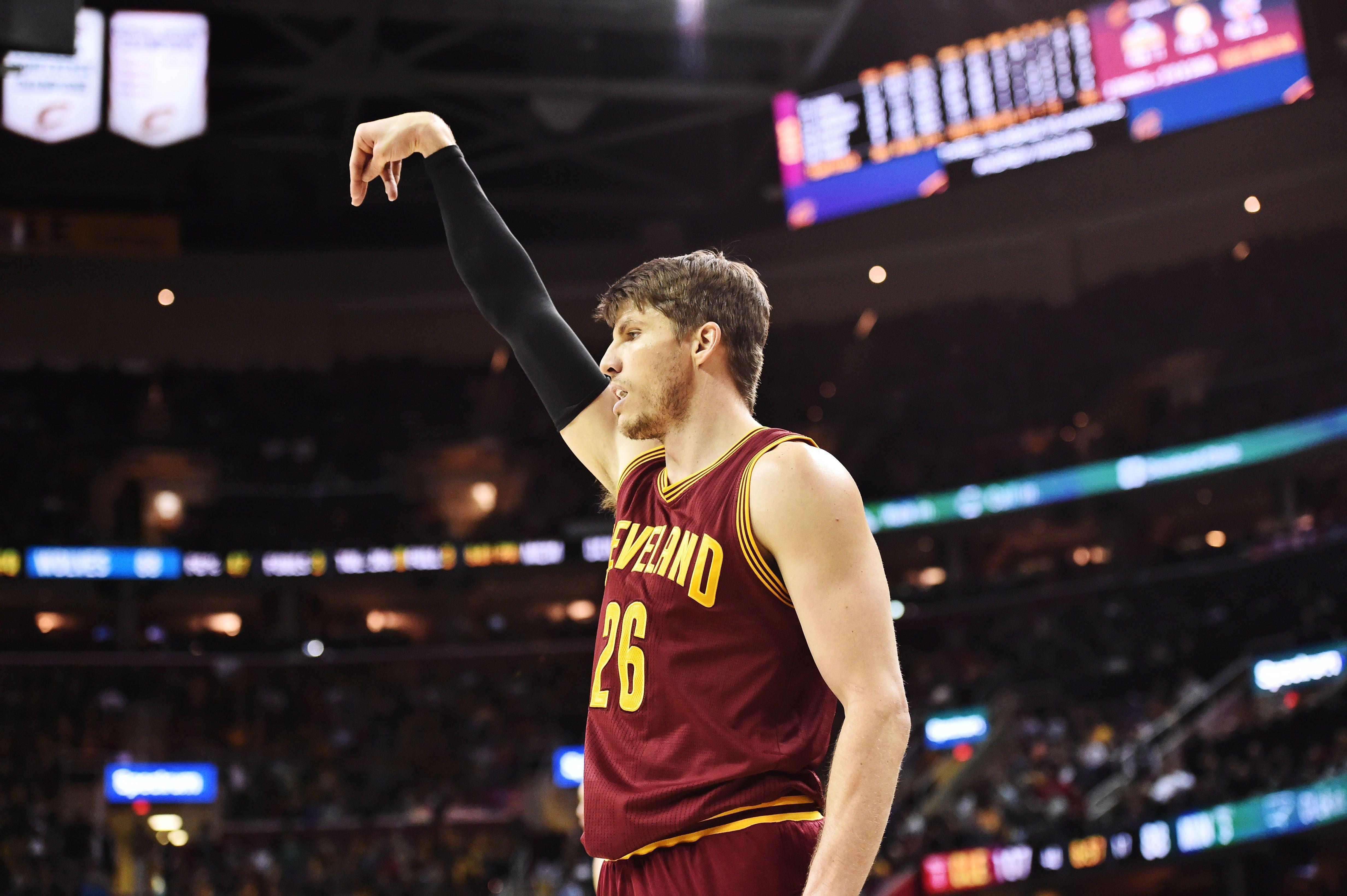 Cleveland Cavaliers: Kyle Korver Is Playing Historically Great
