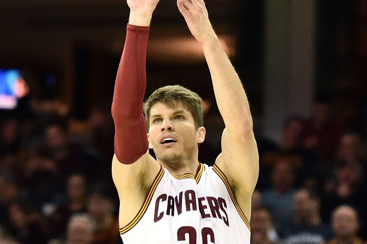 Kyle Korver opens up on LeBron James' work ethic and adjusting to