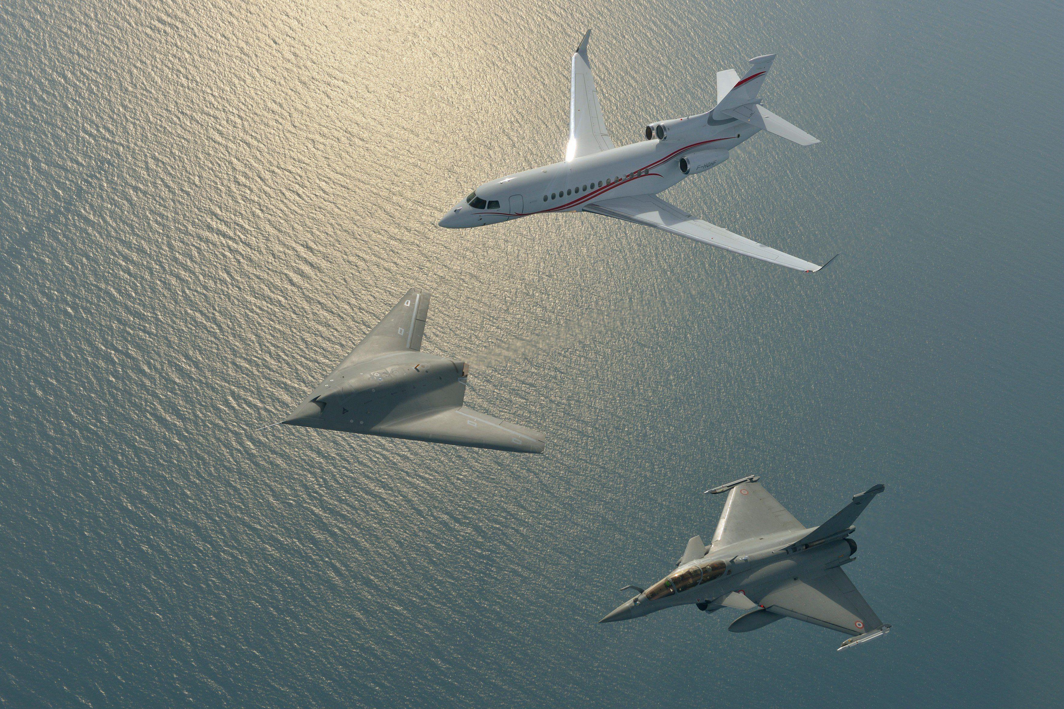 Dassault Falcon 7X Rafale nEUROn wallpaper