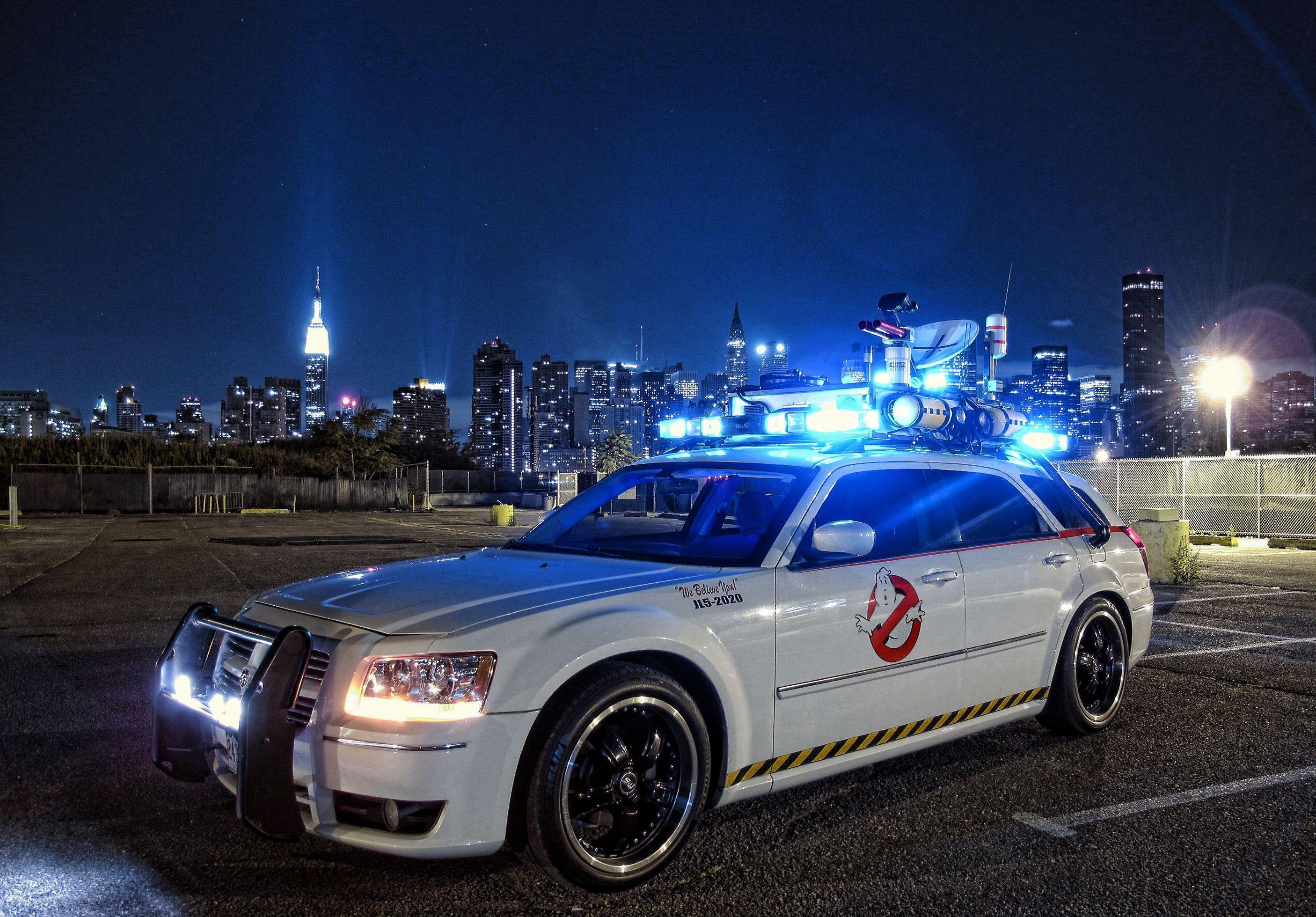 Ghostbusters Ecto 1 Dodge Magnum