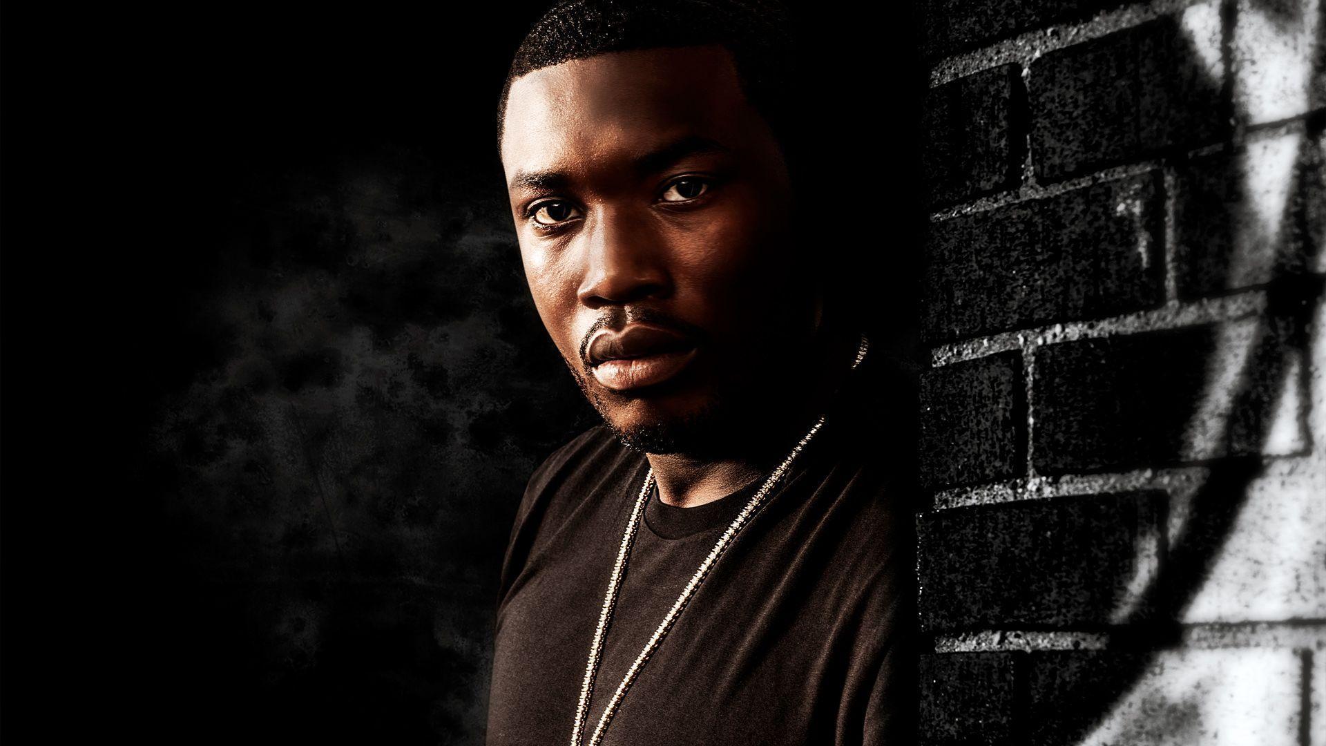 Download Meek Mill Head Gear Wallpaper