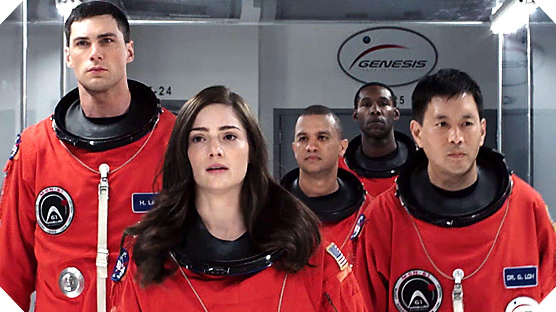 THE SPACE BETWEEN US Gary Oldman, Britt Robertson