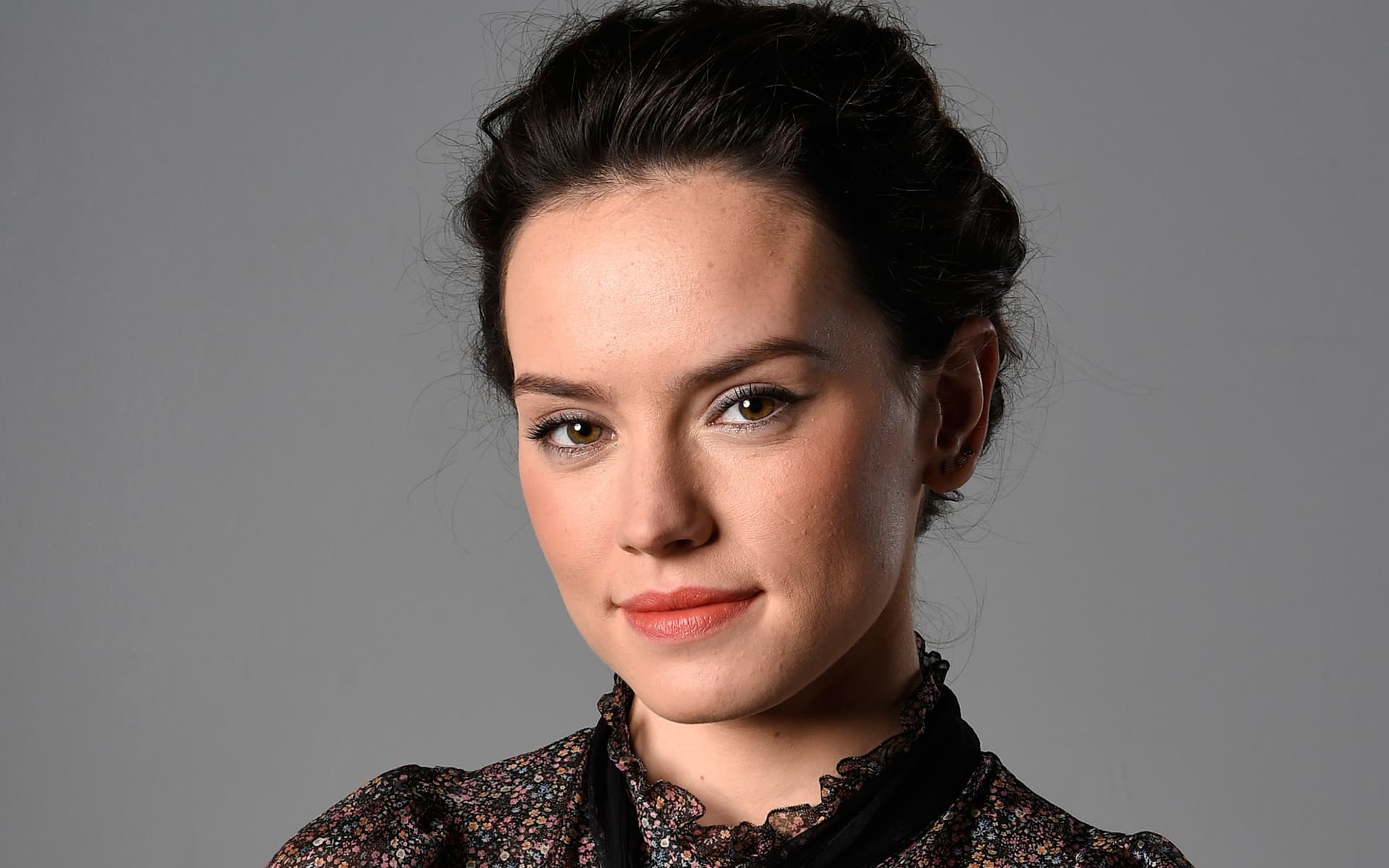 10+ Daisy Ridley wallpapers High Quality Resolution Download