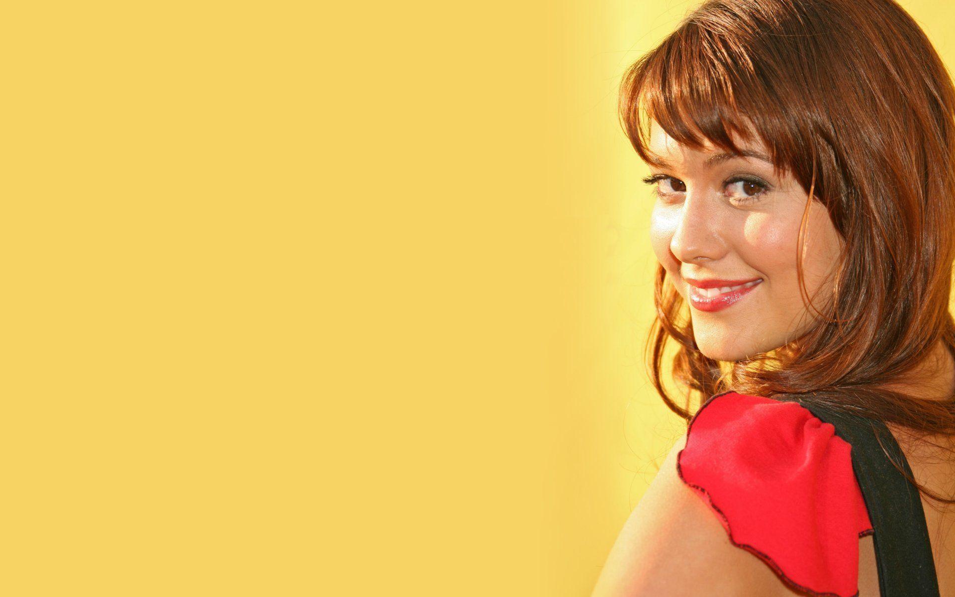 Mary Elizabeth Winstead Wallpaper High Resolution and Quality