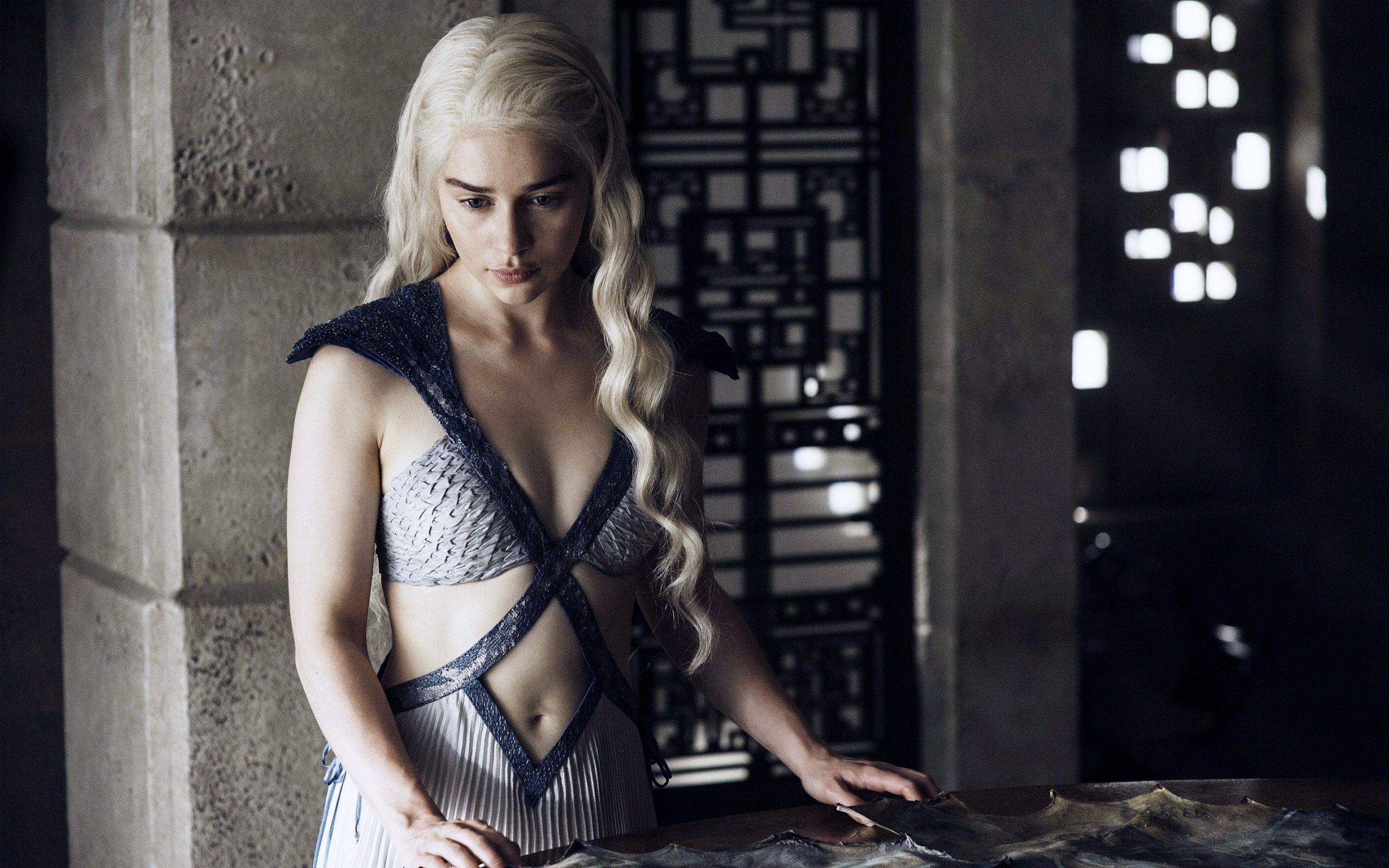 Daenerys Targaryen Game Of Thrones Wallpaper