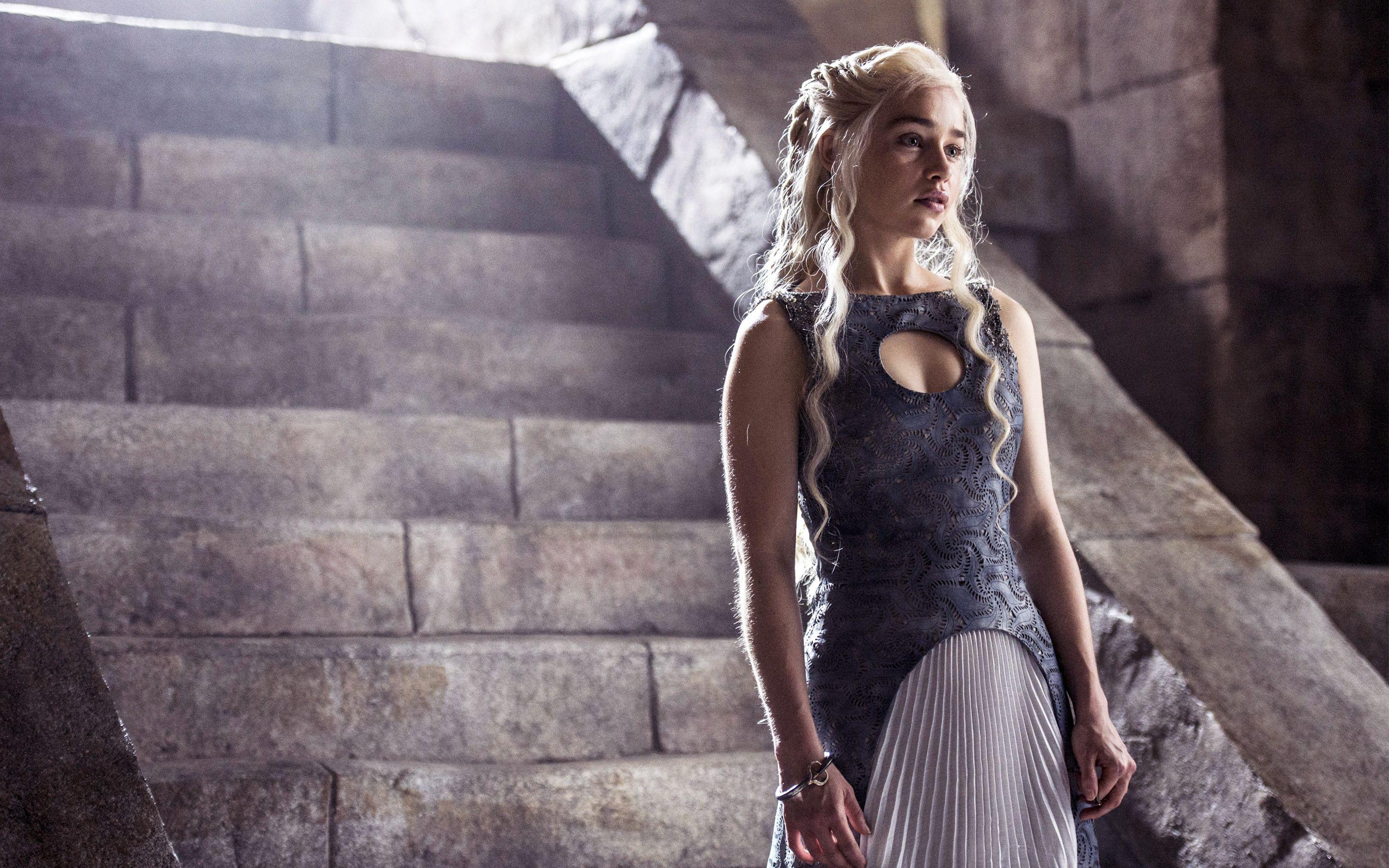 Daenerys Targaryen Season 4 Wallpaper