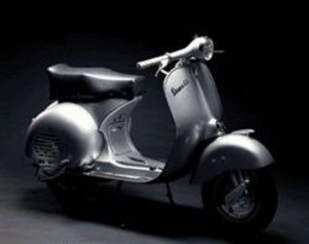 Yamaha R15 Black New Model HD Wallpaper. Download