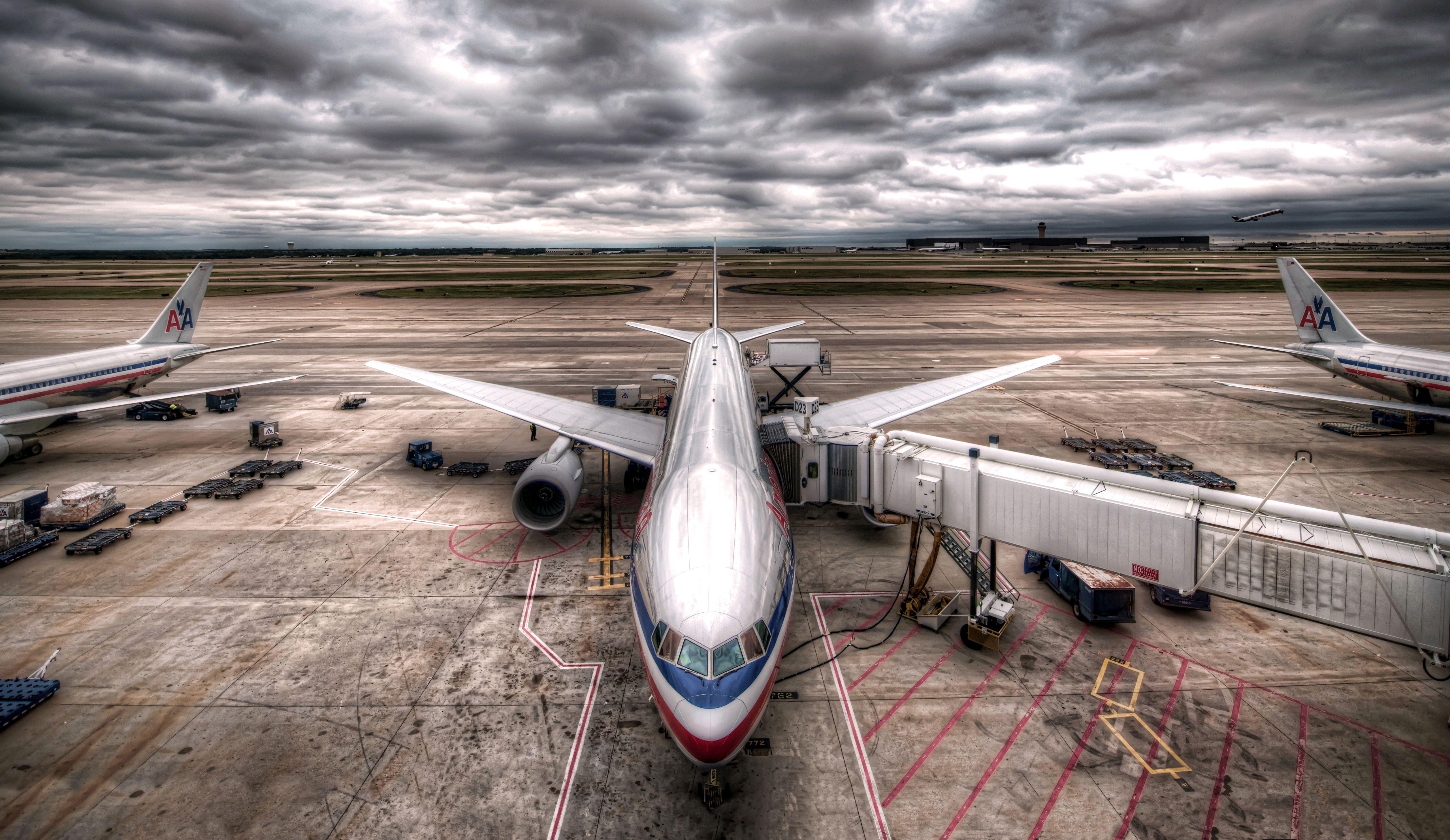 Image Aviation Airplane Passenger Airplanes Boeing 777 HDR Clouds