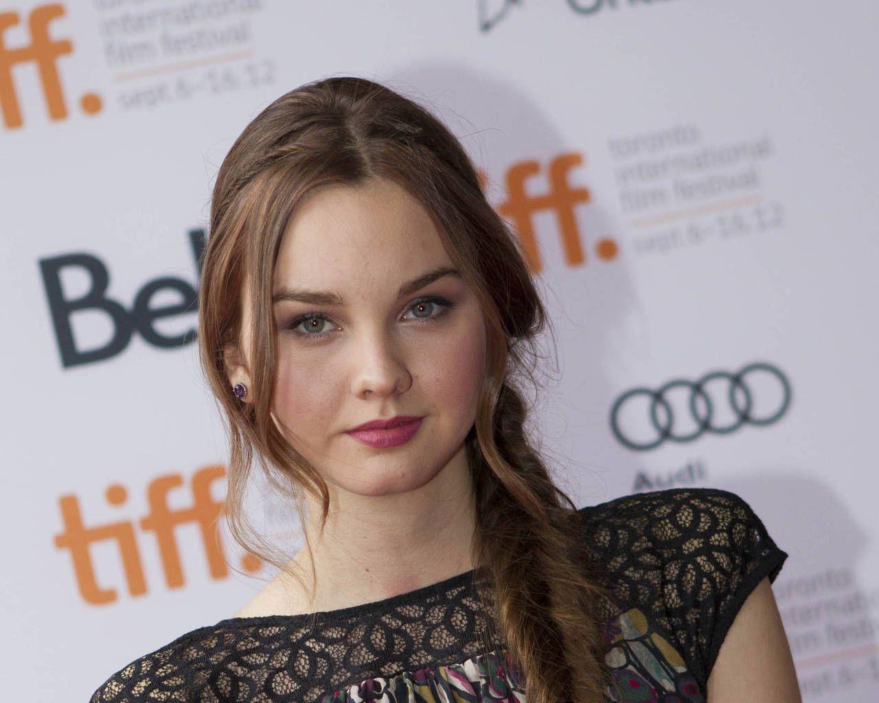 Liana Liberato Wallpaper Photo 57022 1280x1024 px