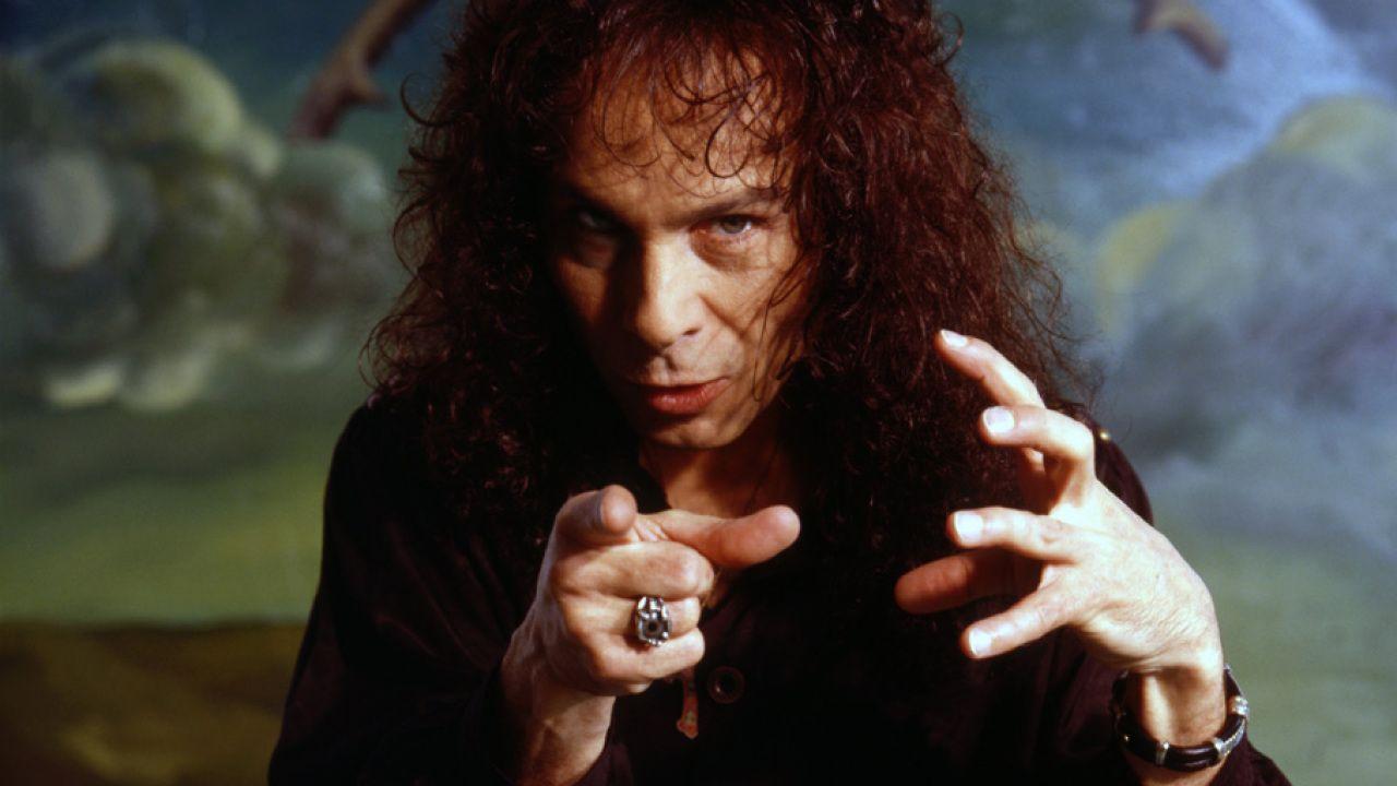 704x685px 49.13 KB Ronnie James Dio