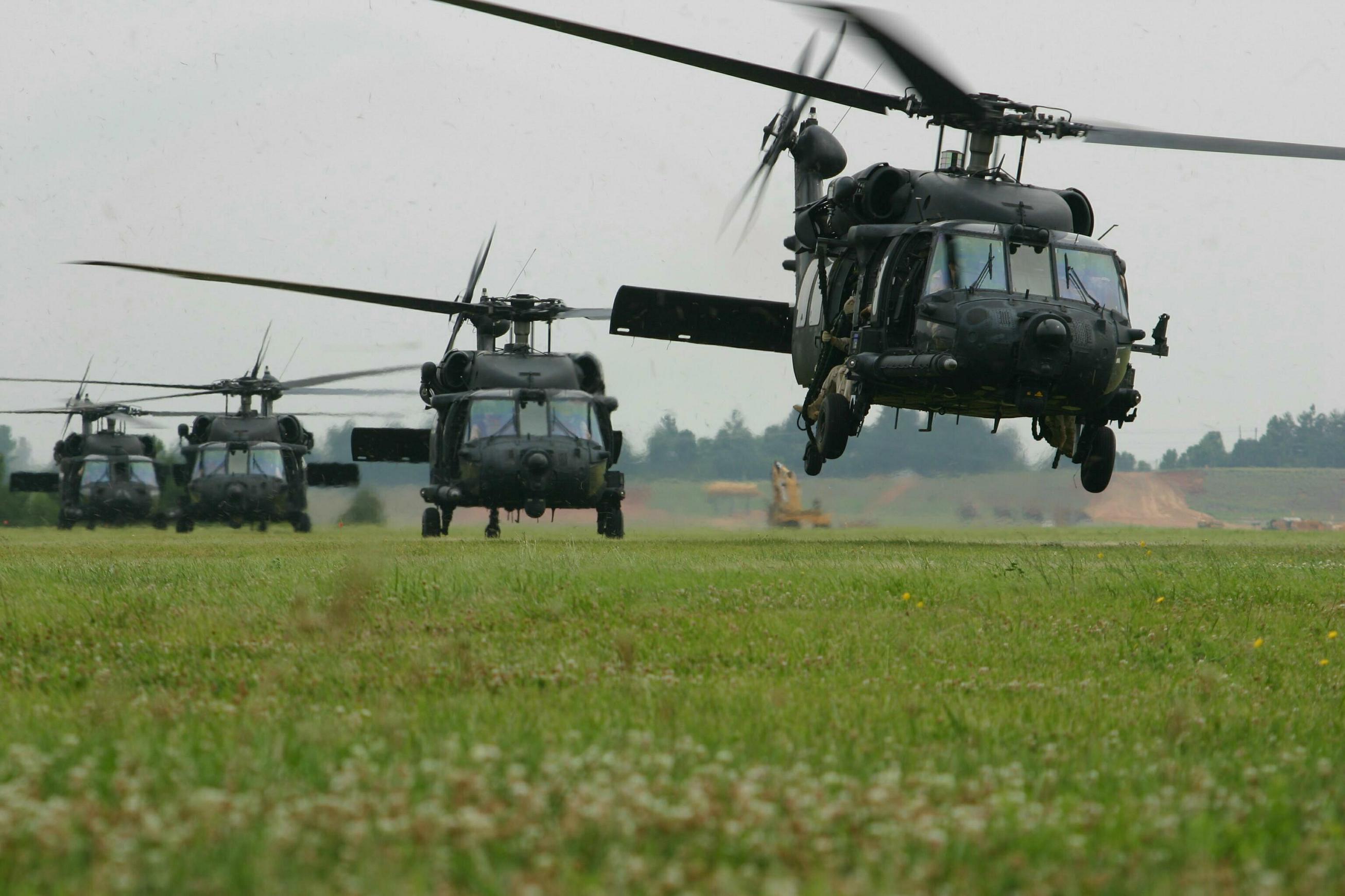 Sikorsky UH 60 Black Hawk HD Wallpaper And Background
