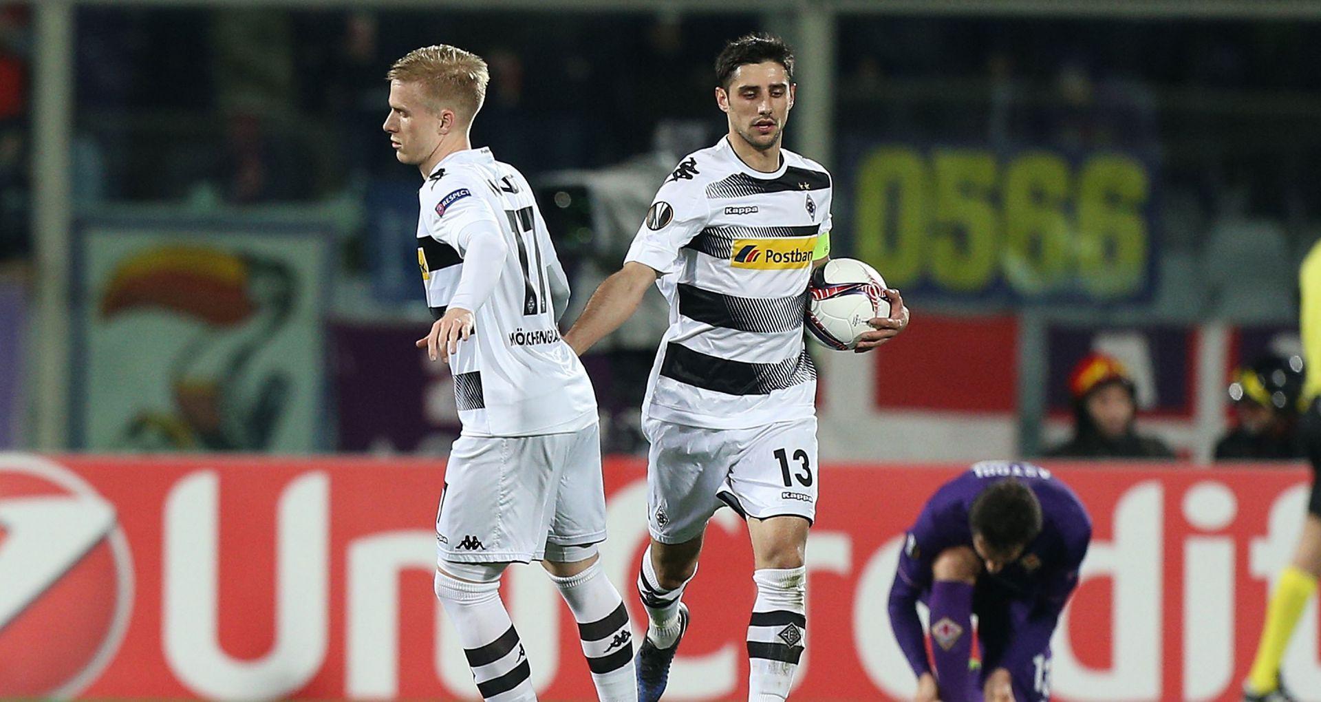 Going the Extra Mile: Lars Stindl inspires Gladbach to one