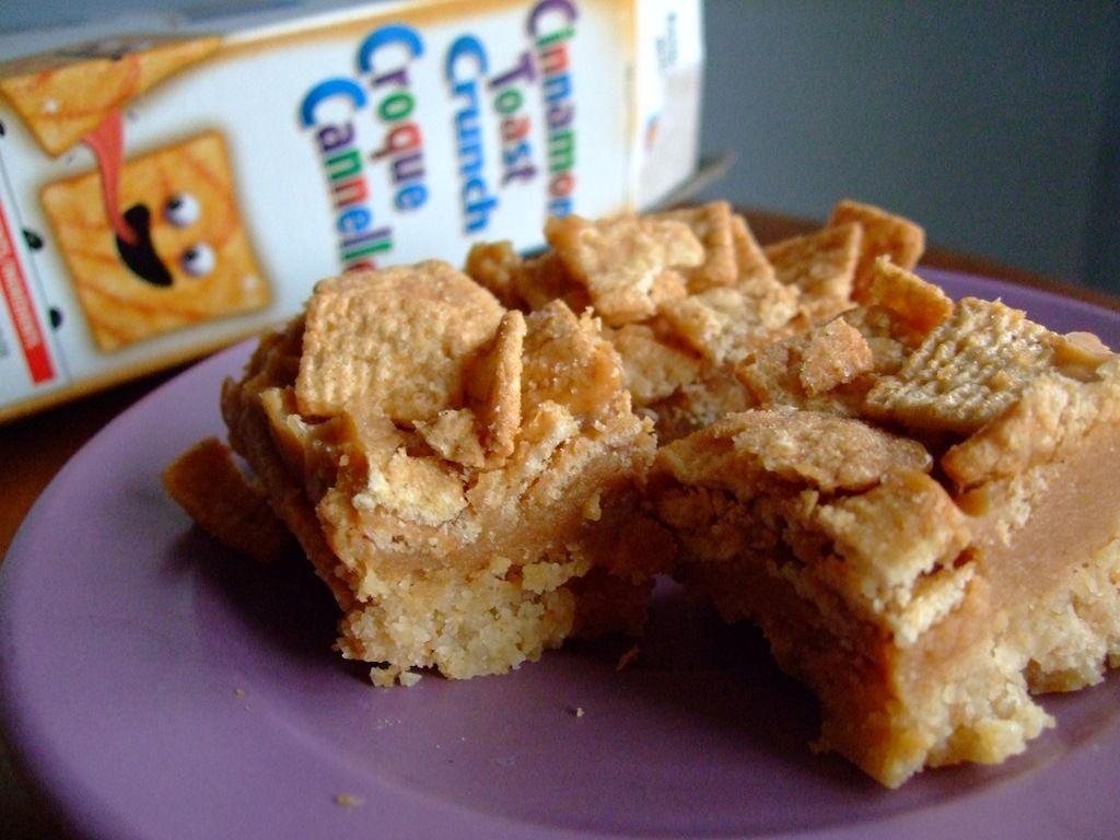 cinnamon toast crunch cookie bar