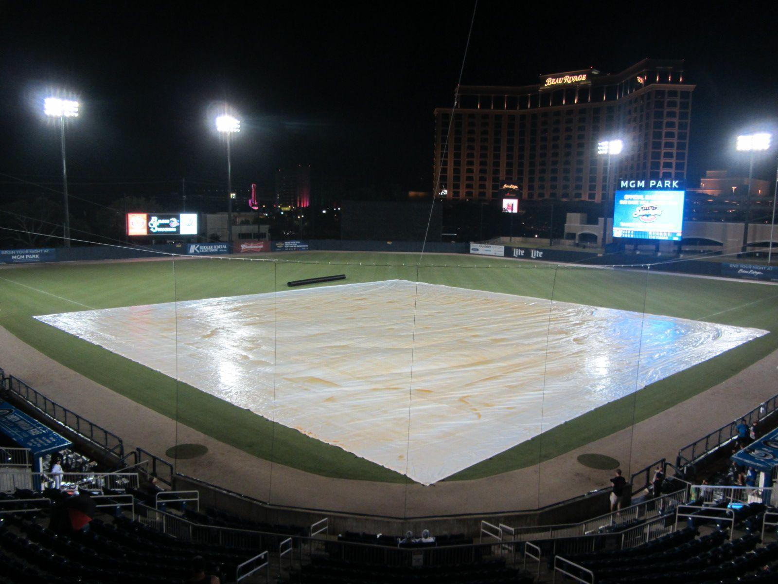 On the Road: Oysters and So Much More in Biloxi « Ben's Biz Blog