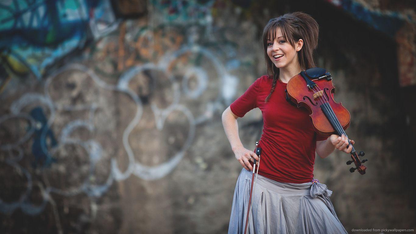 Download 1366x768 Cute Lindsey Stirling Wallpaper