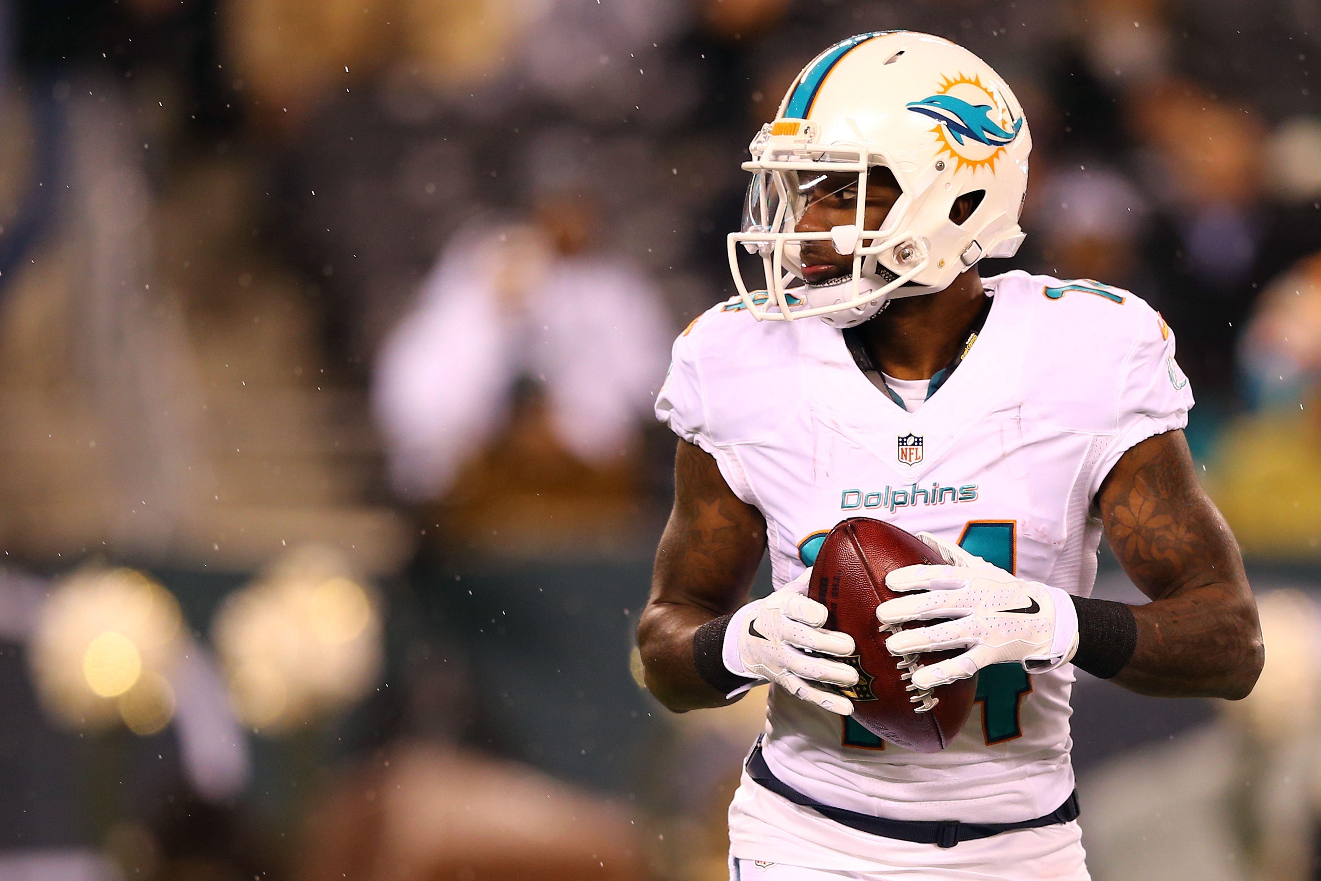 Download Miami Dolphins Jarvis Landry Wallpaper