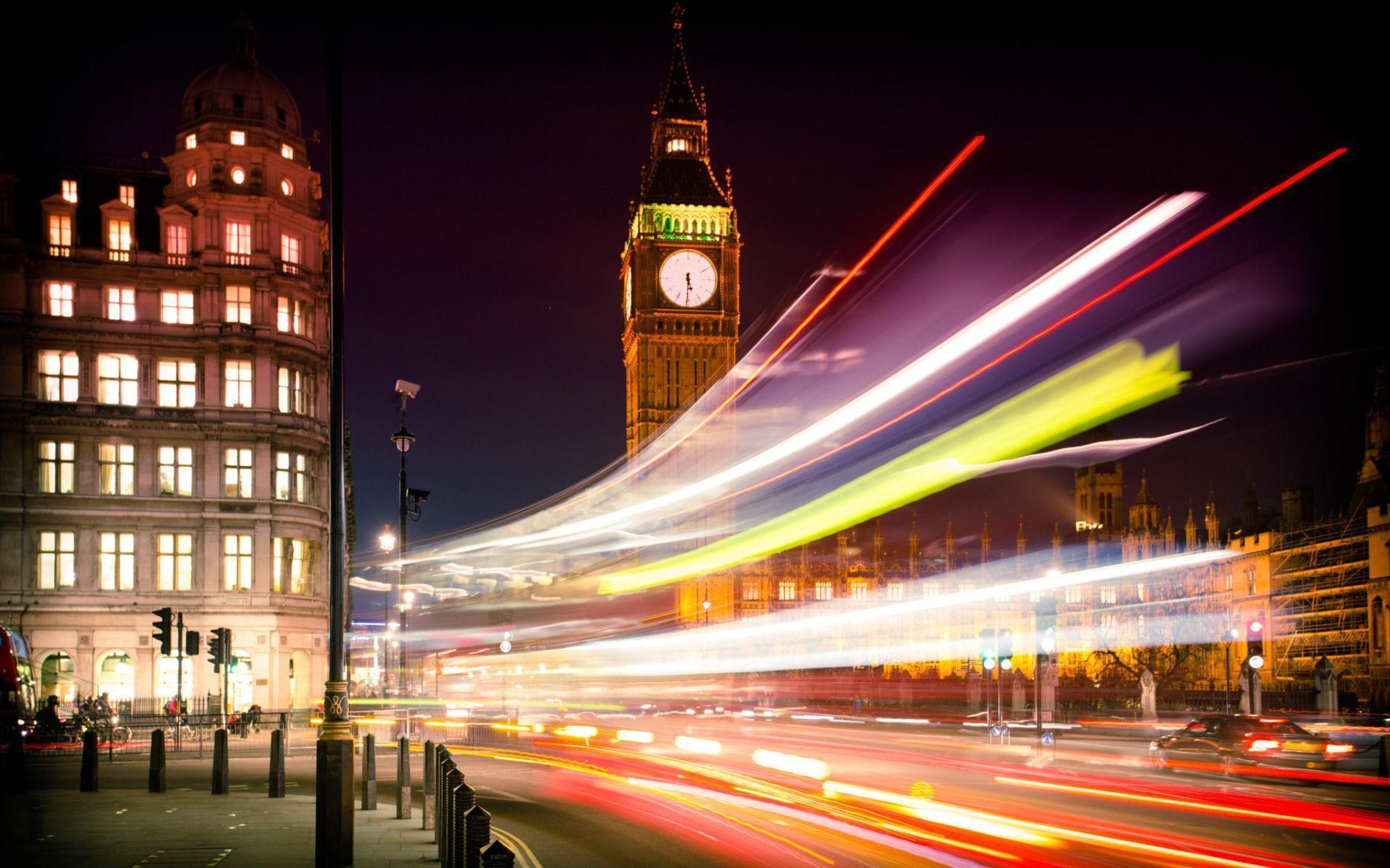Big Ben, Traffic Lights, London, Great Britain widescreen