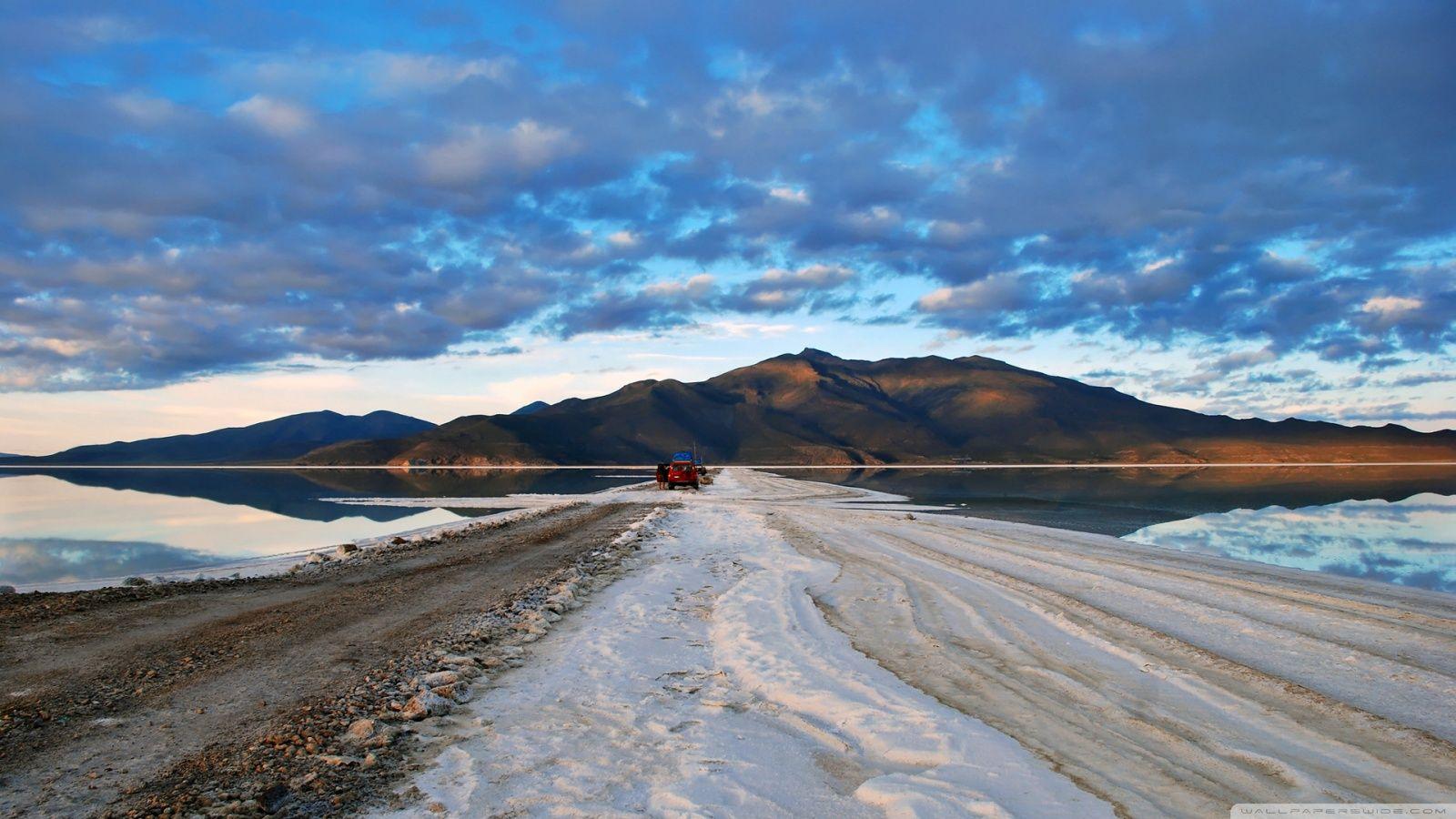 Salar De Uyuni Salt Desert Bolivia HD desktop wallpaper